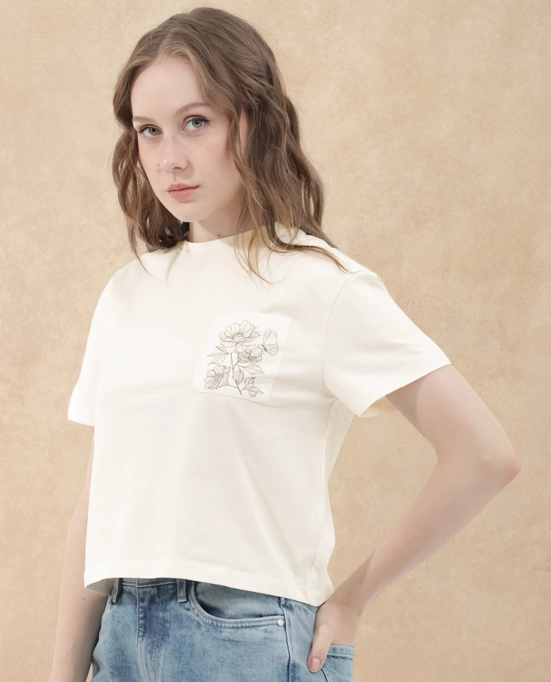 Rareism Women Strankle Off White Cotton Elastane Fabric Crew Neck Knit Solid T-Shirt