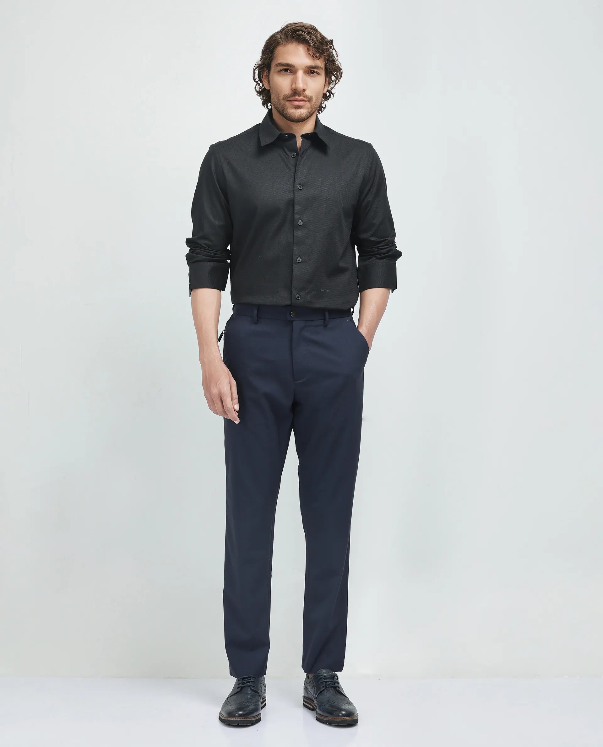 Rare Rabbit Men's Stum Ls Black Cotton Plain Regular Fit Full Sleeve Collared Shirt