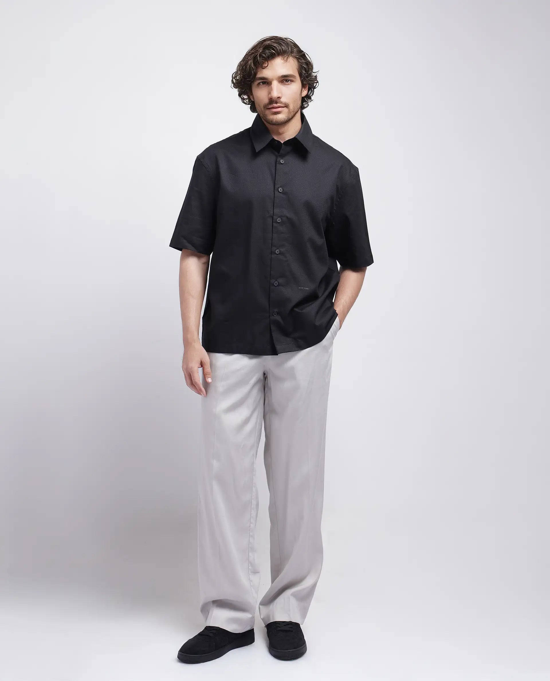 Rare Rabbit Men's Stum Ss Black Cotton Plain Regular Fit Half Sleeve Collared Shirt