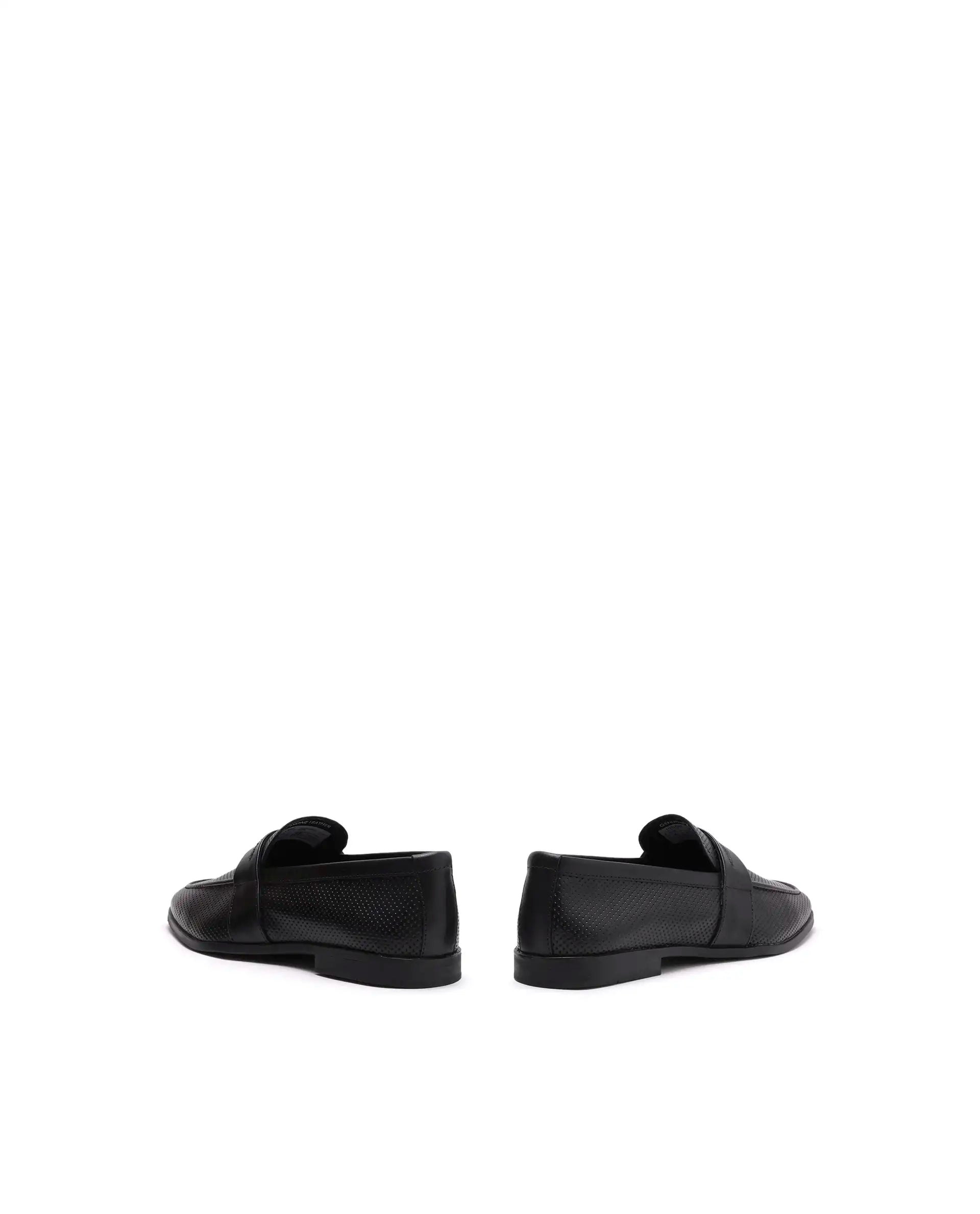 Rare Rabbit Men's Lucent Black Leather Mocassin
