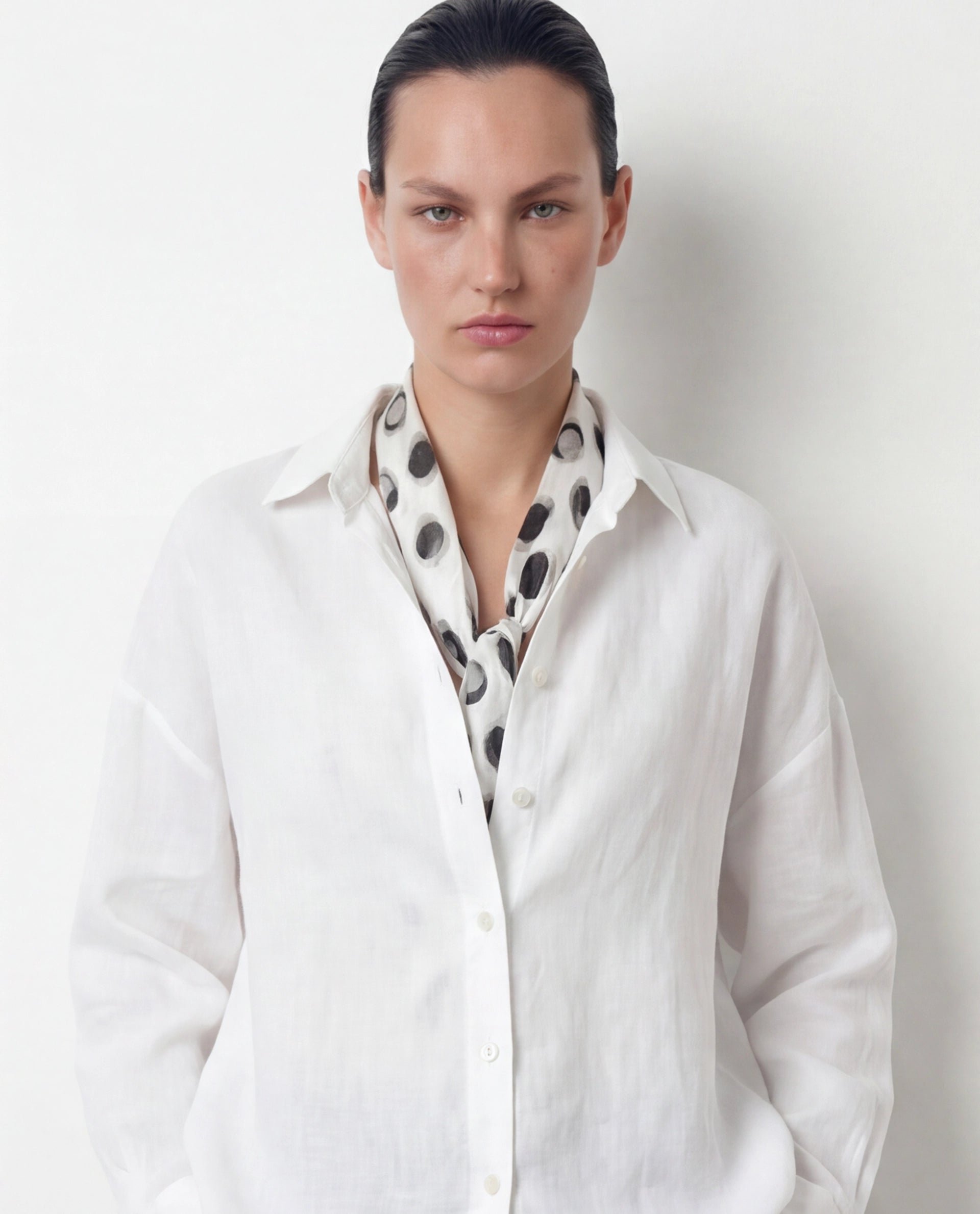 Rareism Women's Soak White Polka Print Scarf