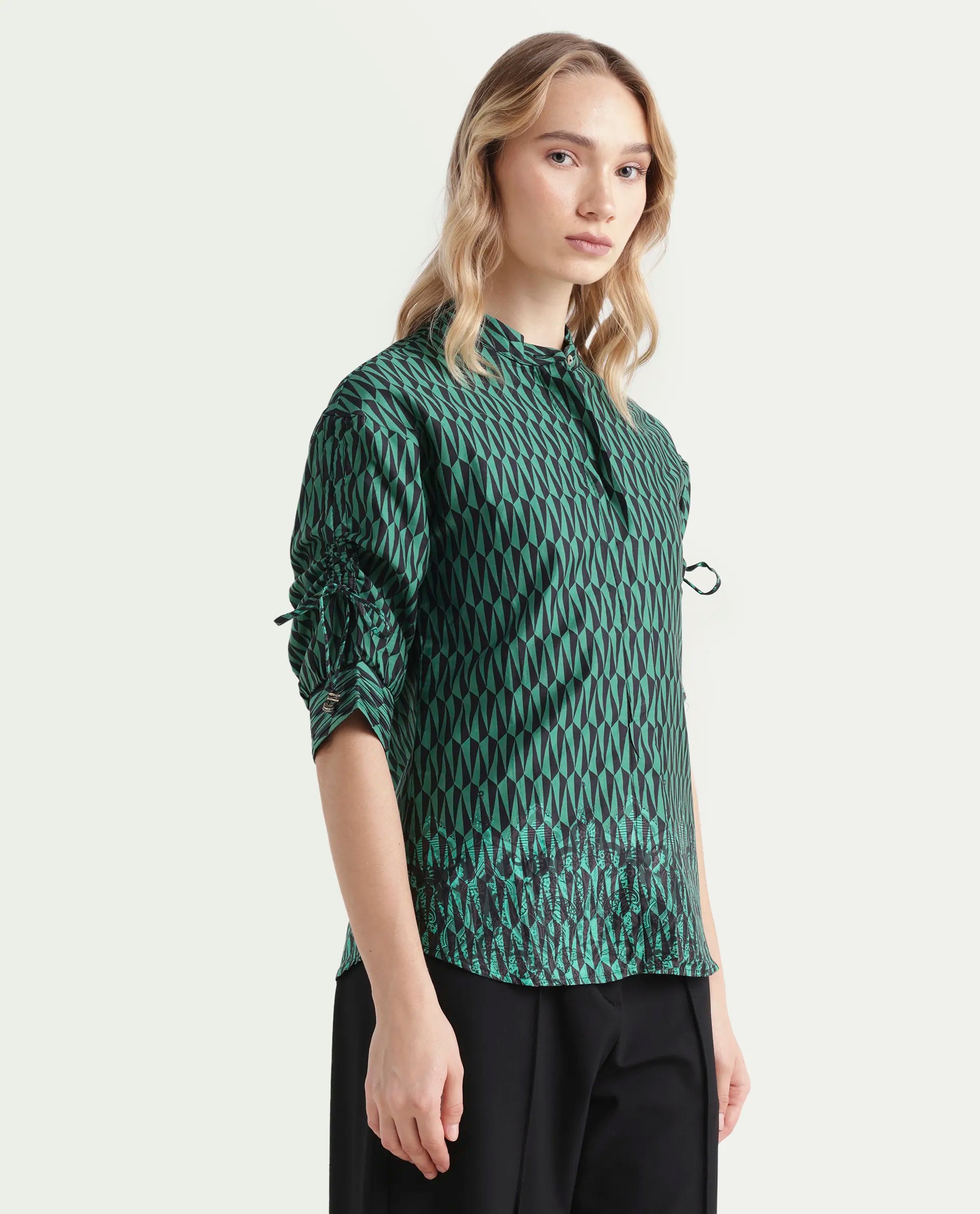 Rareism Women's Tafel Green Cotton Mandarin Collar Geometric Print Regular Fit Top