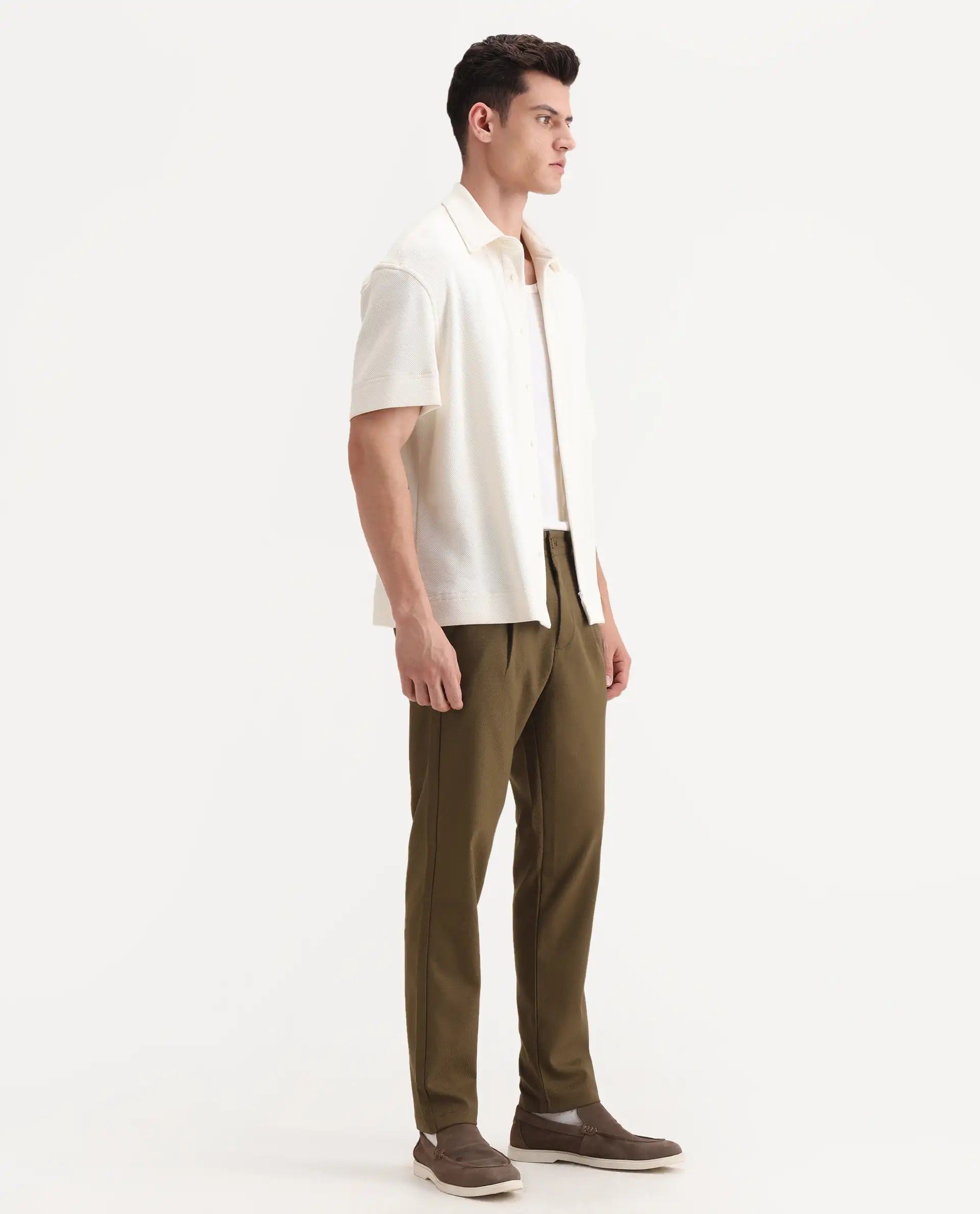 Rare Rabbit Men's Tula Light Olive Cotton Plain Relaxed Fit Trouser