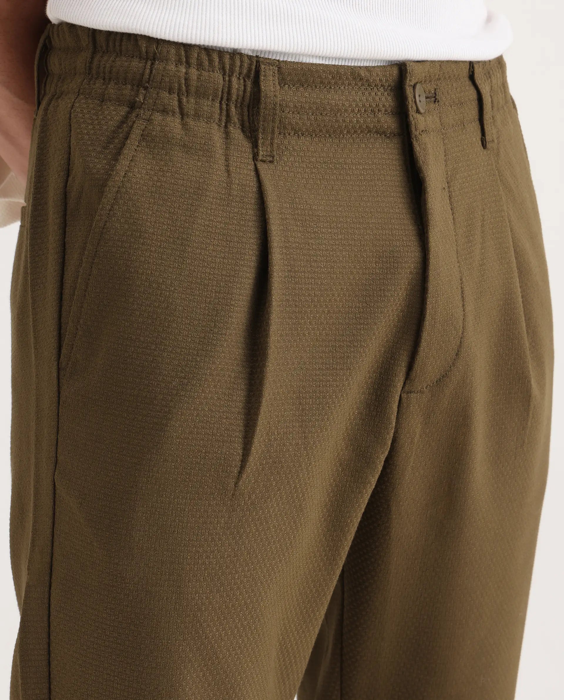 Rare Rabbit Men's Tula Light Olive Cotton Plain Relaxed Fit Trouser