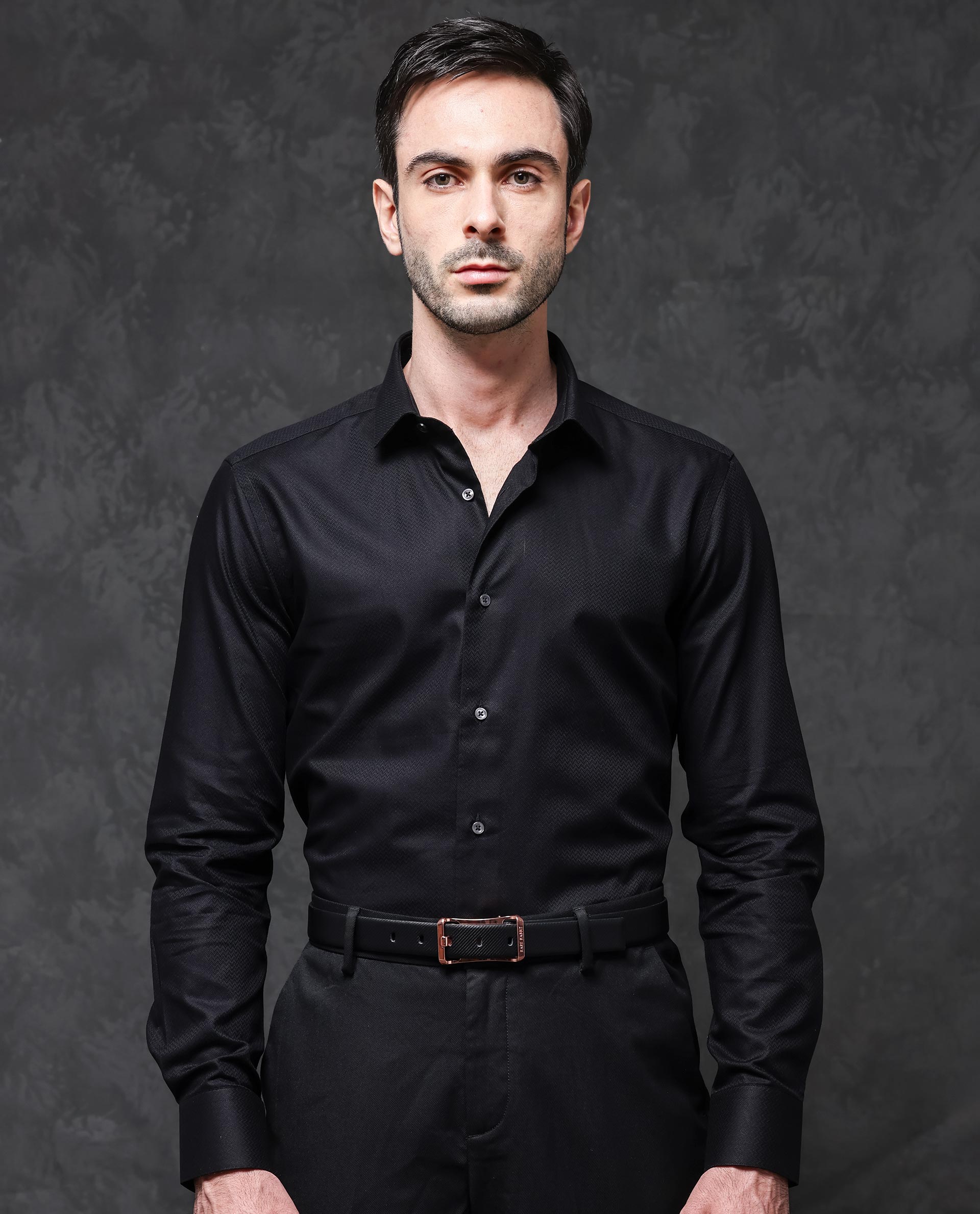 Rare Rabbit Mens Tunel Black Cotton Dobby Fabric Full Sleeve Solid Color Textured Shirt