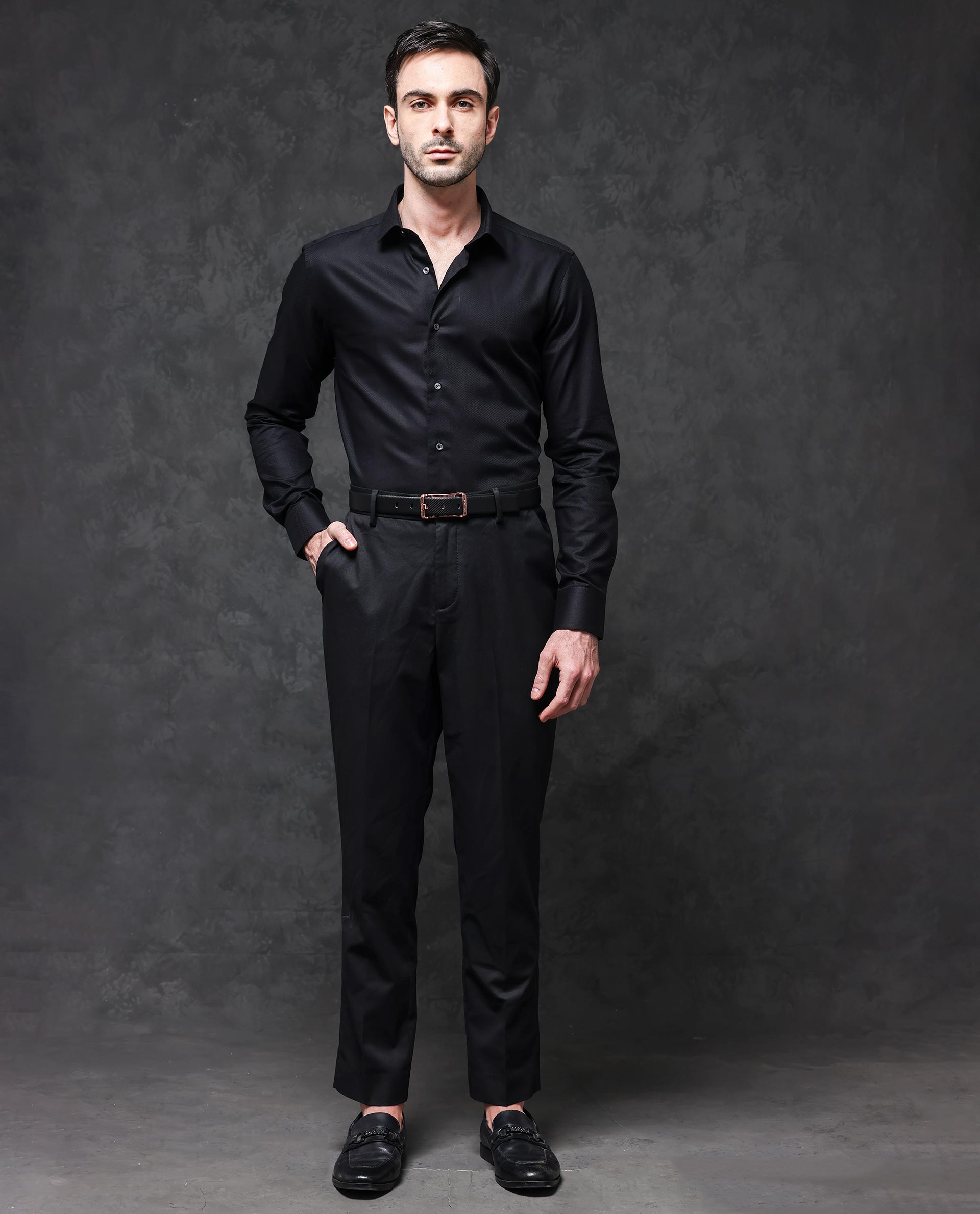 Rare Rabbit Mens Tunel Black Cotton Dobby Fabric Full Sleeve Solid Color Textured Shirt