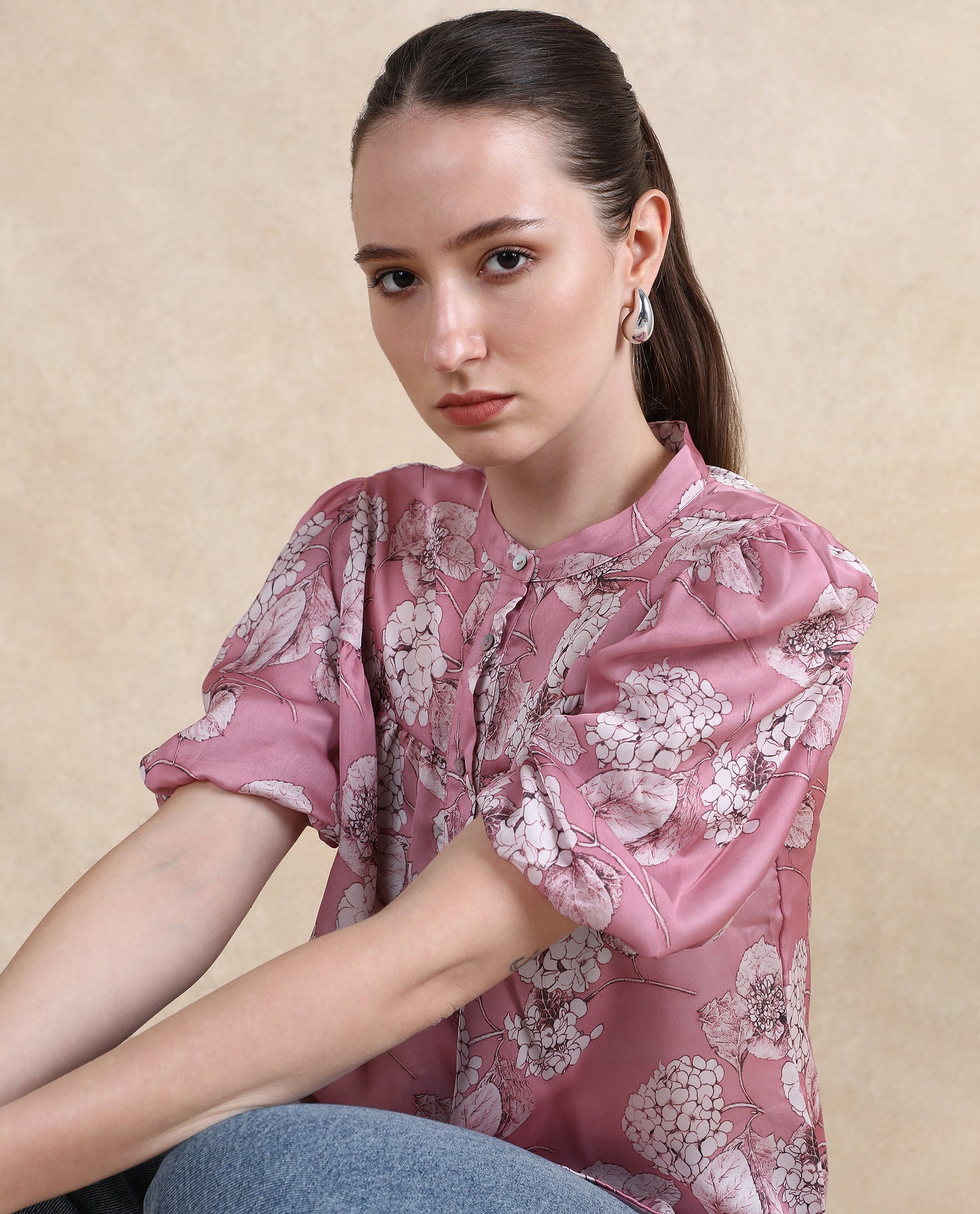 Rareism Women Turino Dusky Pink Balloon Sleeve Mandarin Neck Floral Print Top