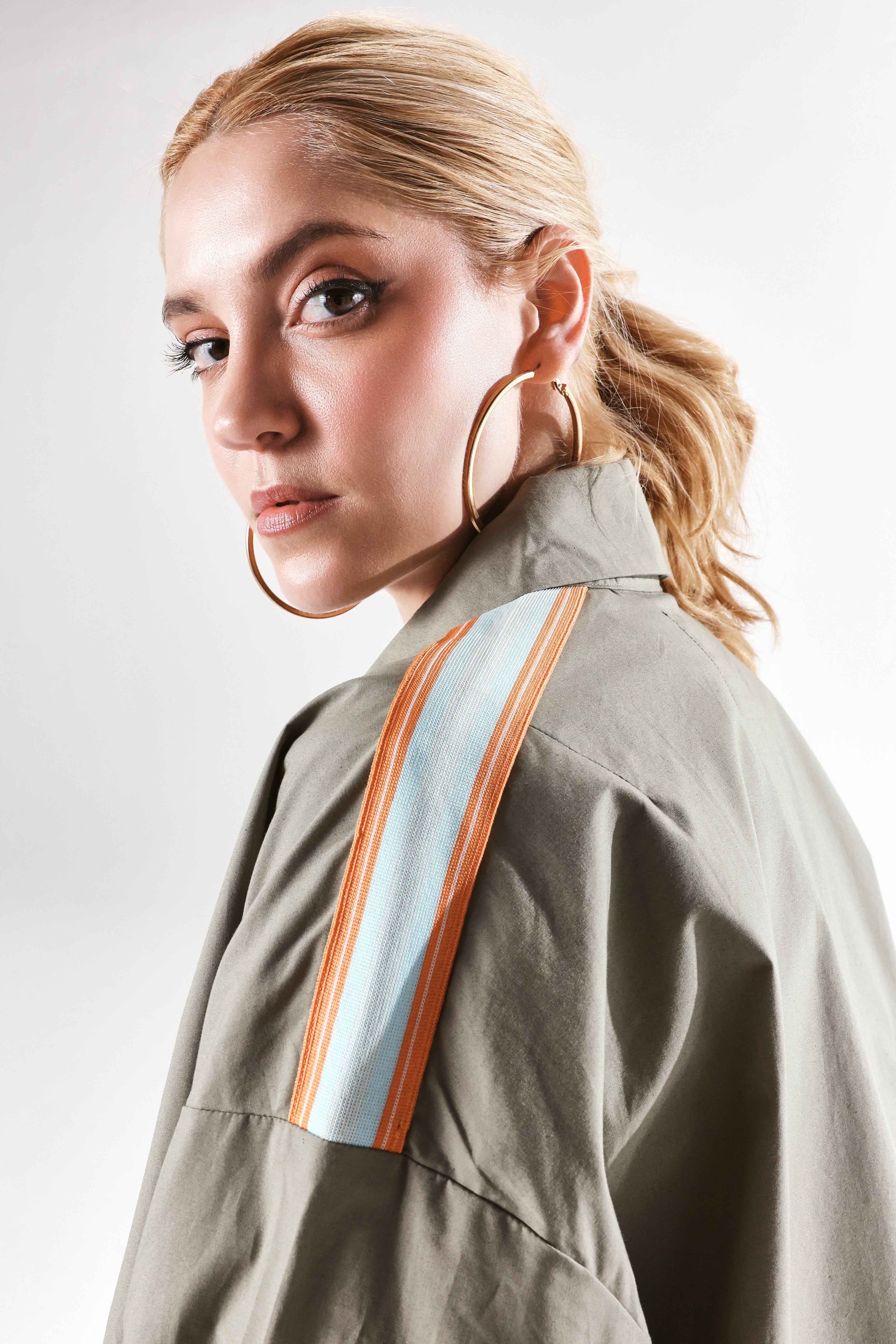 Rareism Women's Nocam S Dusky Green Cotton Spread Collar Plain Cuffed Sleeve Relaxed Fit Shirt