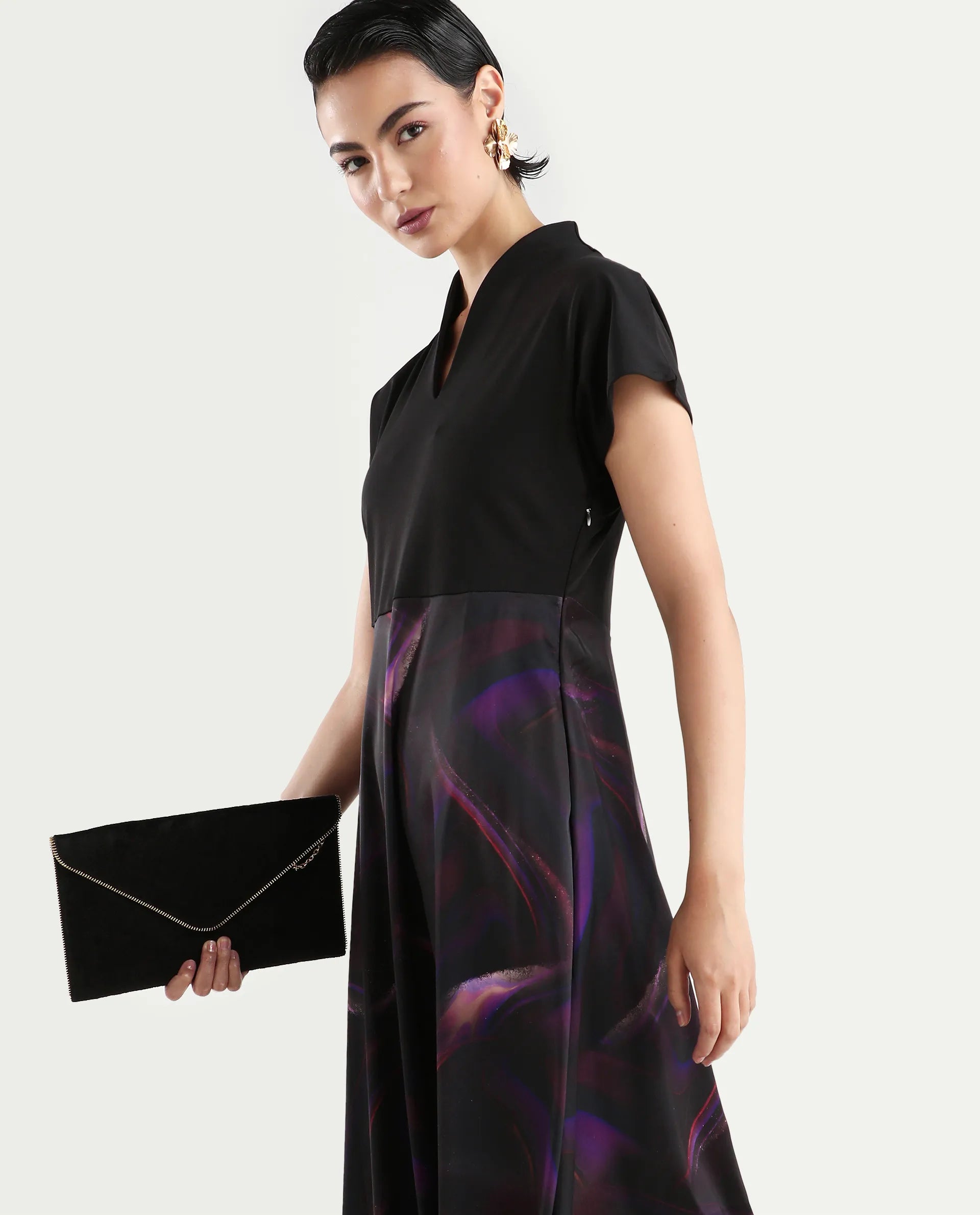 Rareism Women's Usopp Black Polyester V-Neck Abstract Print Extended Sleeves Midi Flared Dress