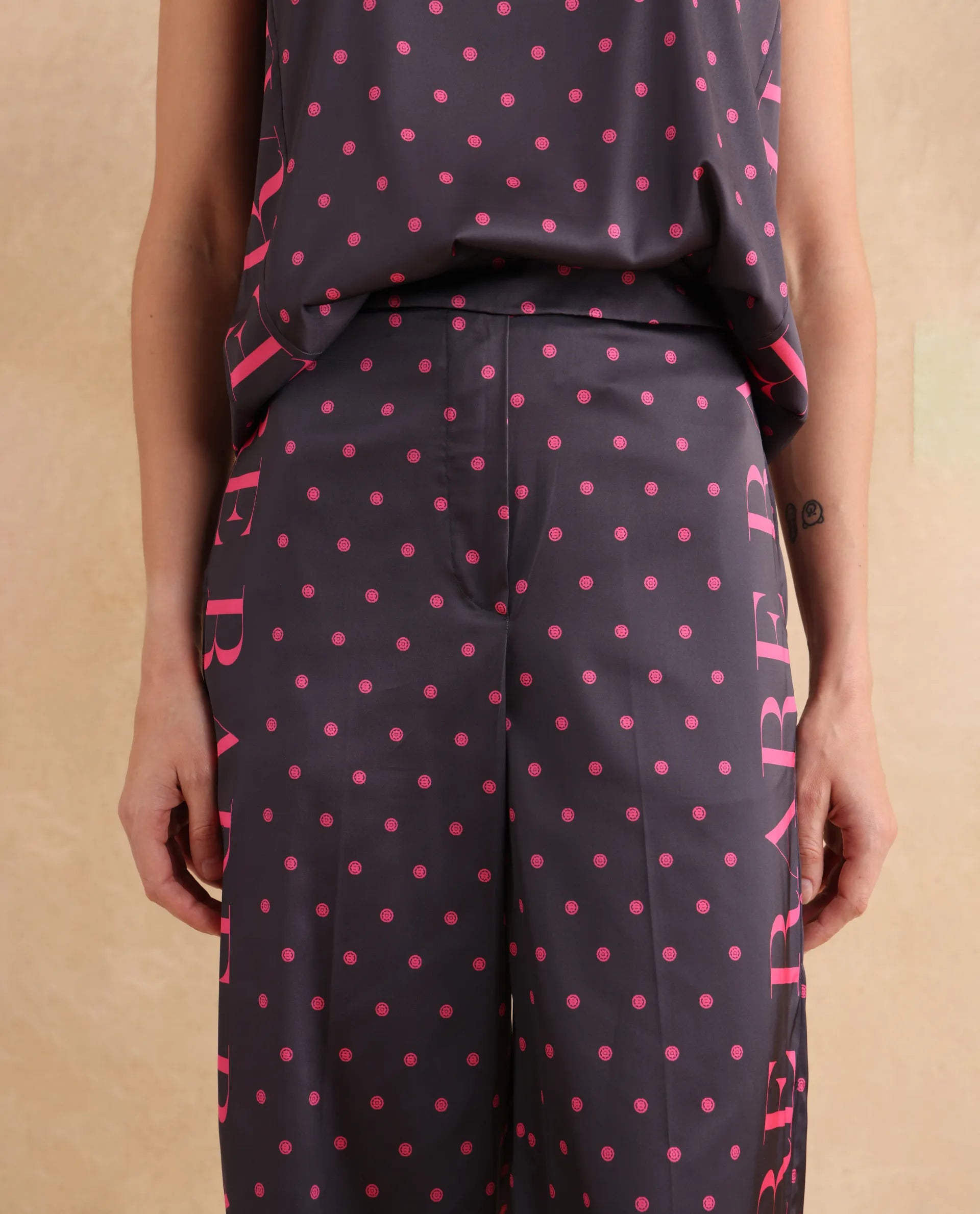 Rareism Women Utkco-B Dark Grey Polyester Fabric Tie Up Closure Straight Fit Ankle Length Polka Print Trouser