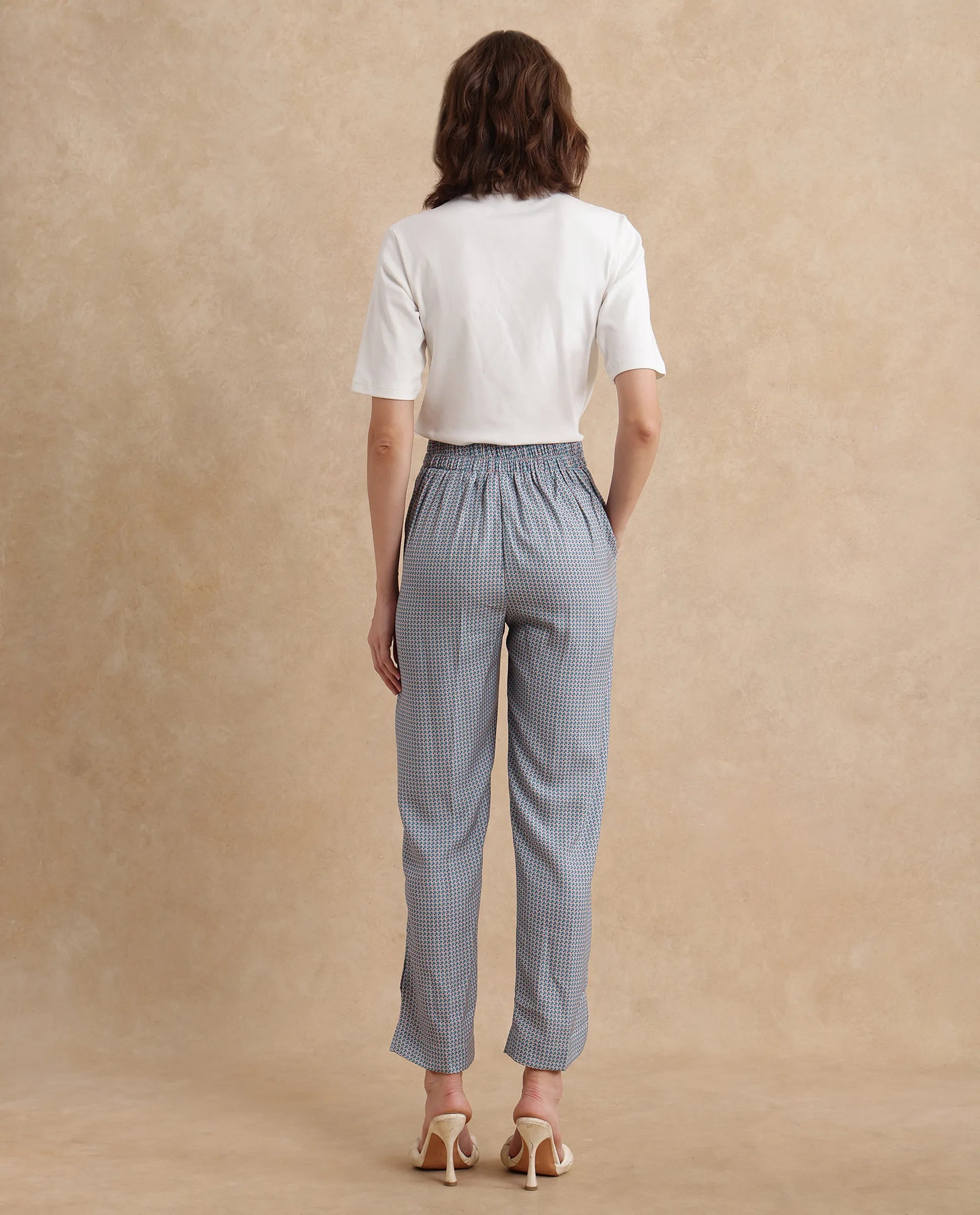 Rareism Women Utkil-B Multi Polyester Fabric Button Closure Straight Fit Ankle Length Houndstooth Trouser