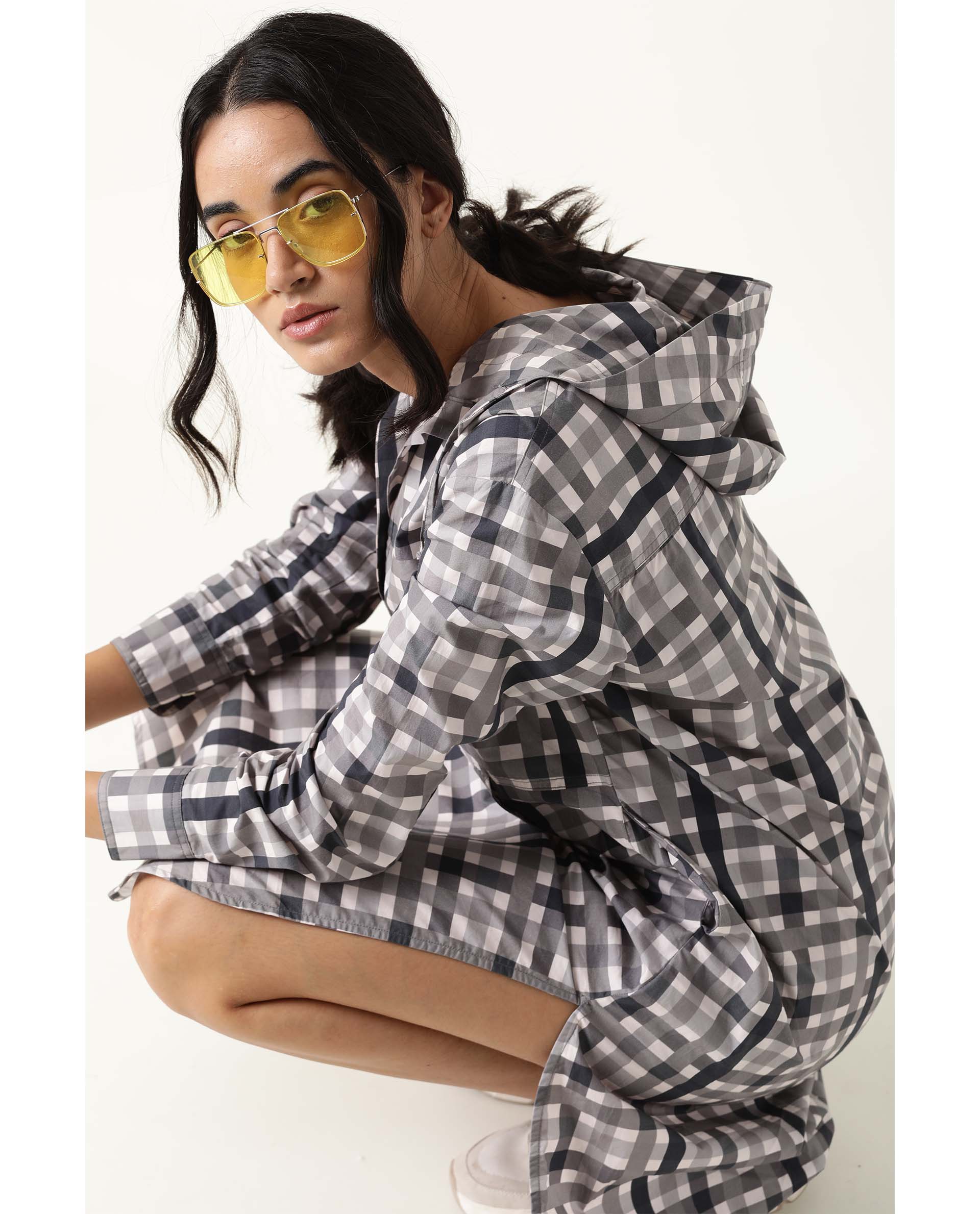 Rareism Women Loreal Grey Checks Shirt Collar With Hoodie Full Sleeves Front Pocket Patch With Side Slit Midi Dress