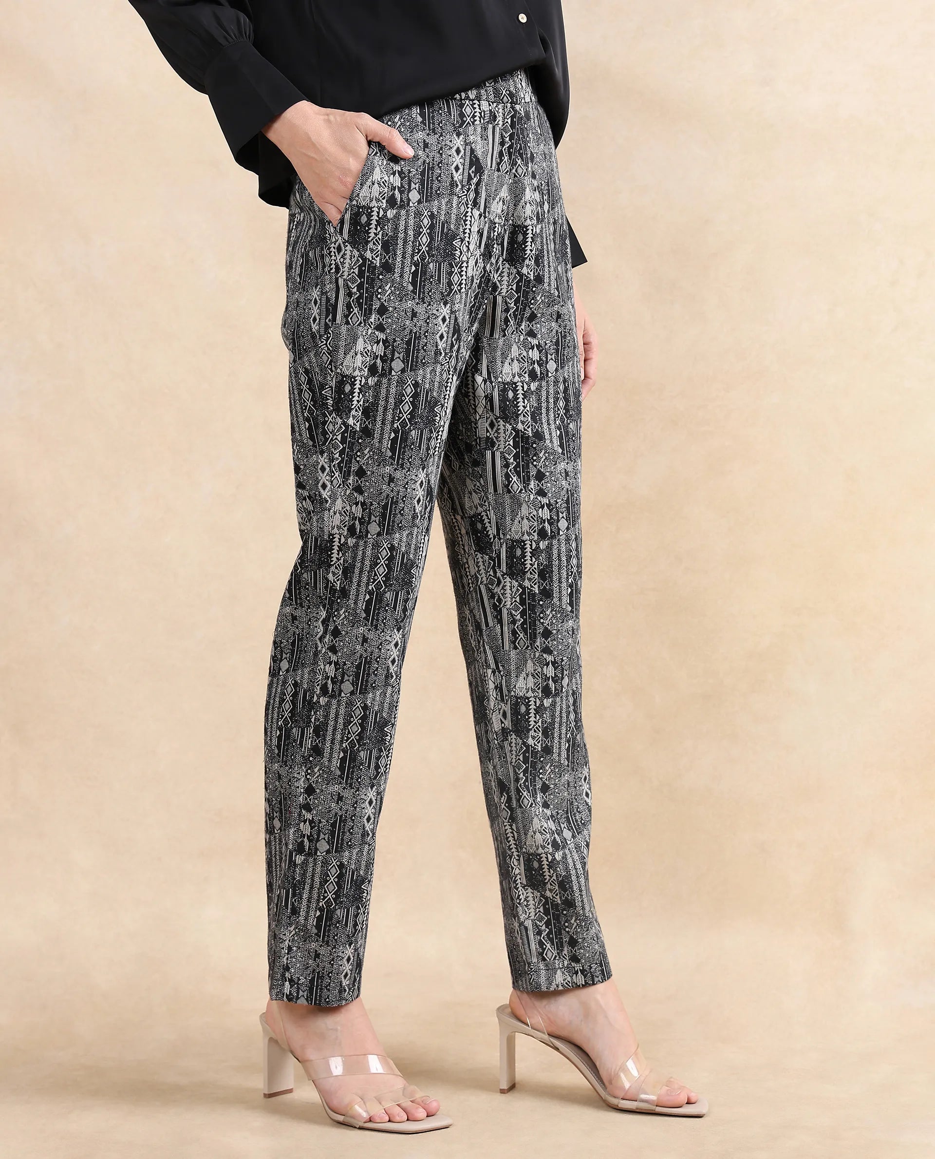 Rareism Women Valie-B Black Zipper Closure Straight Fit Ankle Length Jacquard Trouser