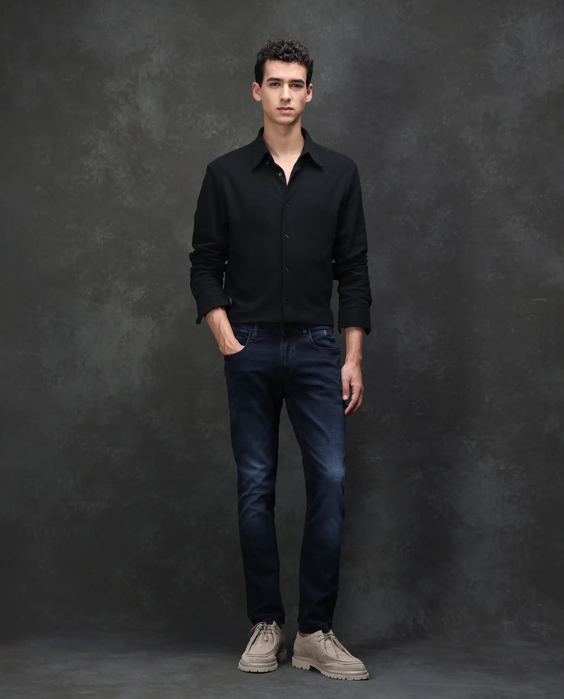 Rare Rabbit Men's Vane-25 Black Cotton Plain Regular Fit Full Sleeve Button-Down Collar Shirt