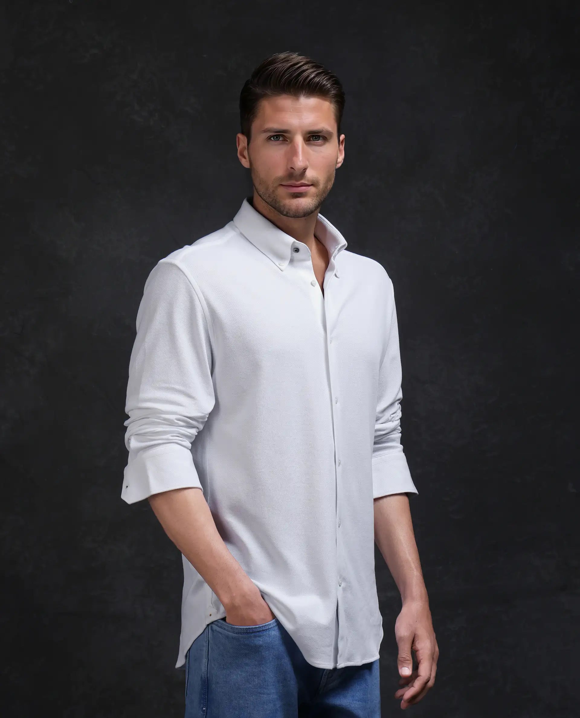 Rare Rabbit Men's Vane-25 White Cotton Plain Regular Fit Full Sleeve Collared Shirt