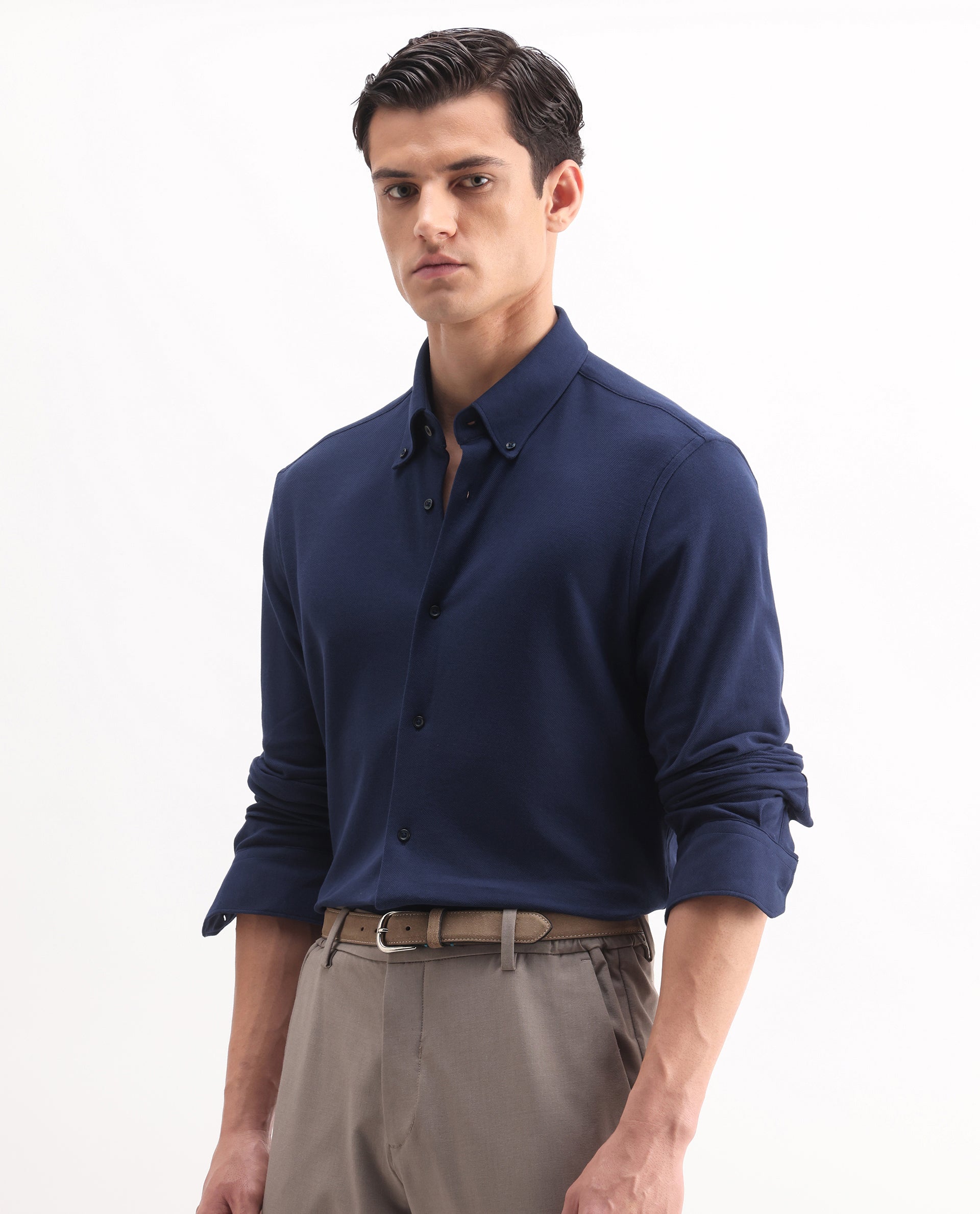 Rare Rabbit Men's Vane-25 Blue Cotton Plain Regular Fit Full Sleeve Collared Shirt