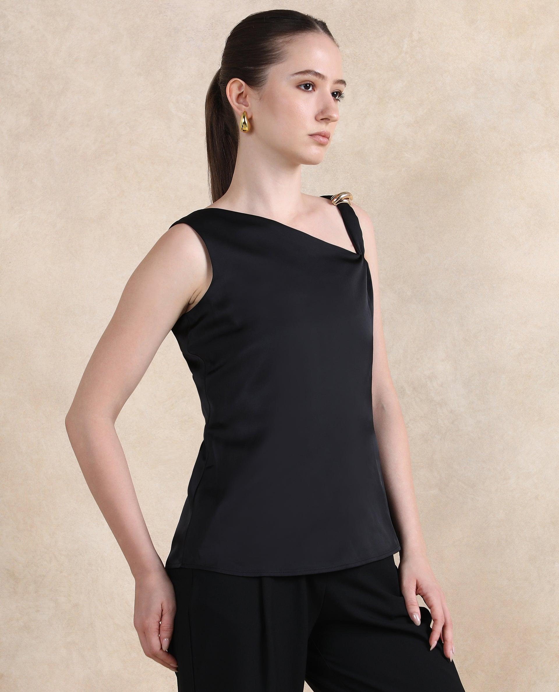 Rareism Women Vaxter Black Sleeveless Asymmetric Neck Zipper Closure Plain Top