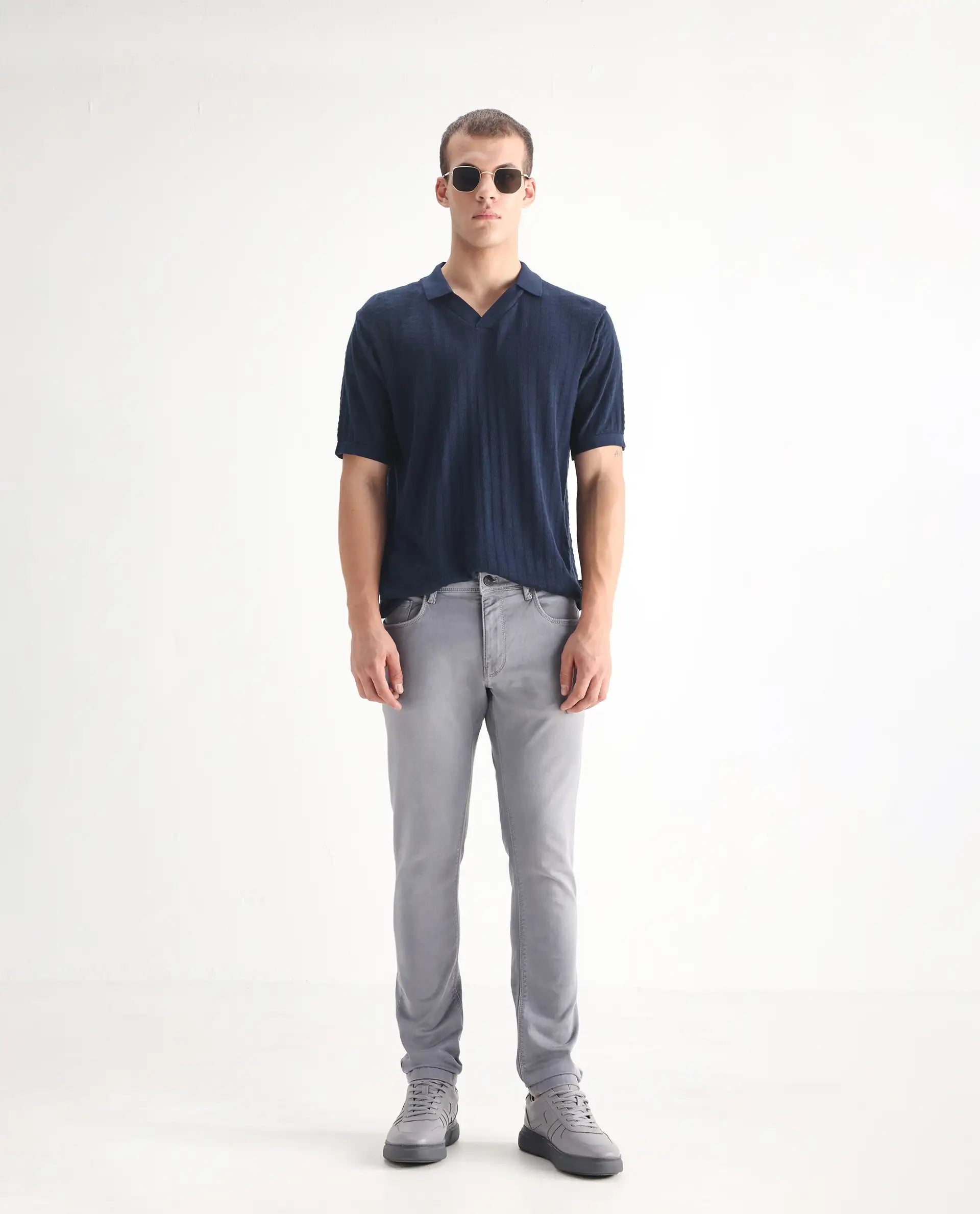 Rare Rabbit Men's Velles Light Grey Cotton Plain Hawk Slim Fit Jeans