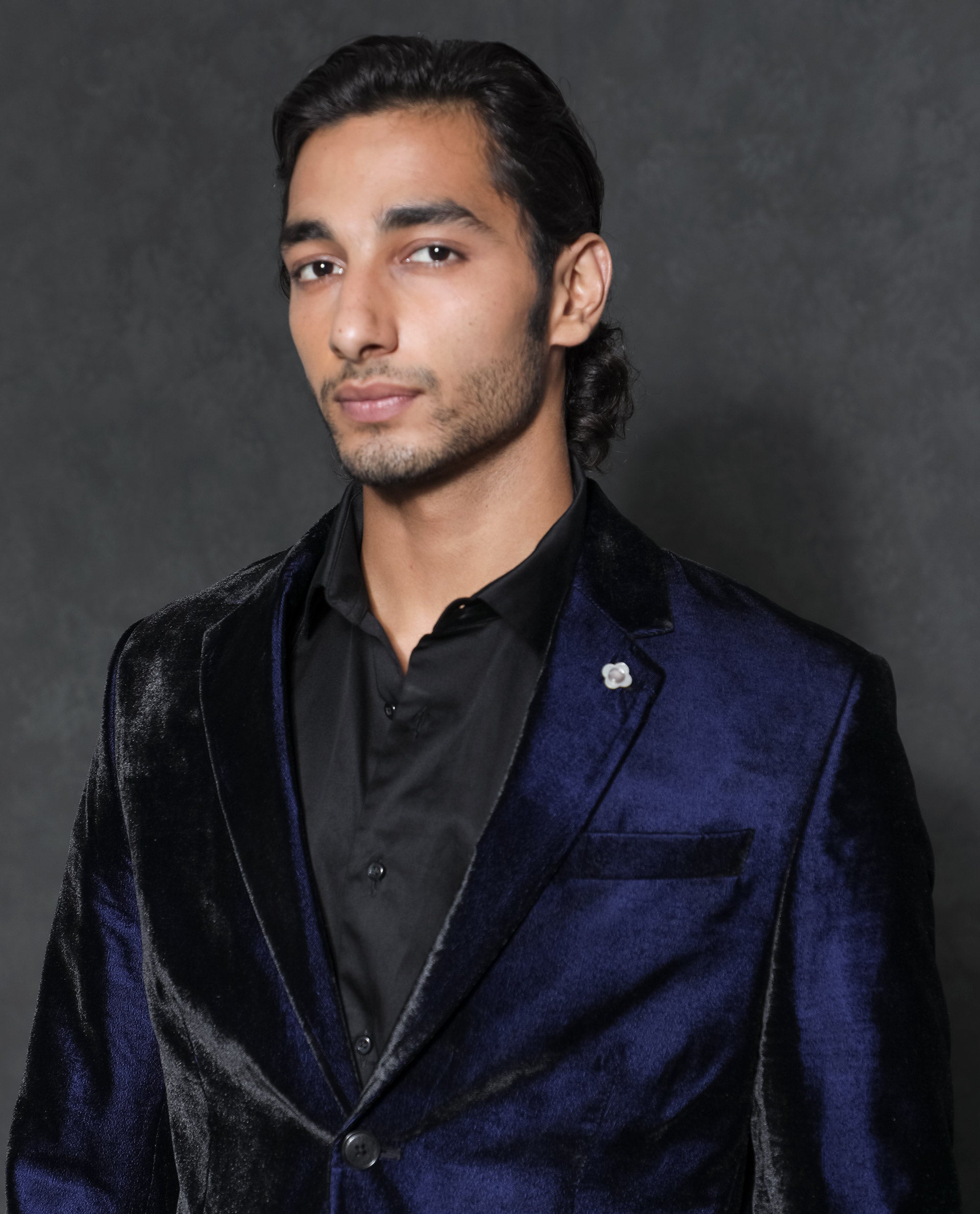 Rare Rabbit Men's Velter Dark Blue Polyester Viscose Fabric Single Breasted Tailored Fit Two Tone Velvet Blazer