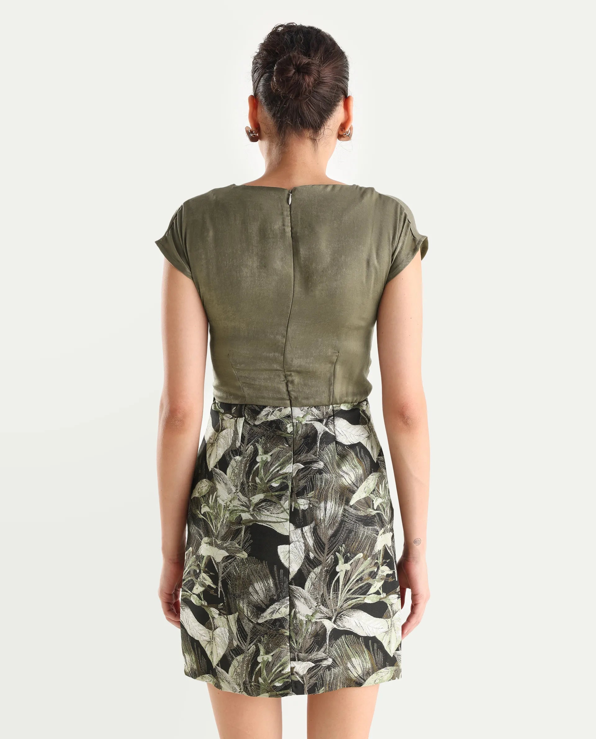 Rareism Women's Ventil Multi Satin V-Neck Jacquard Sleeveless Mini Fitted Dress