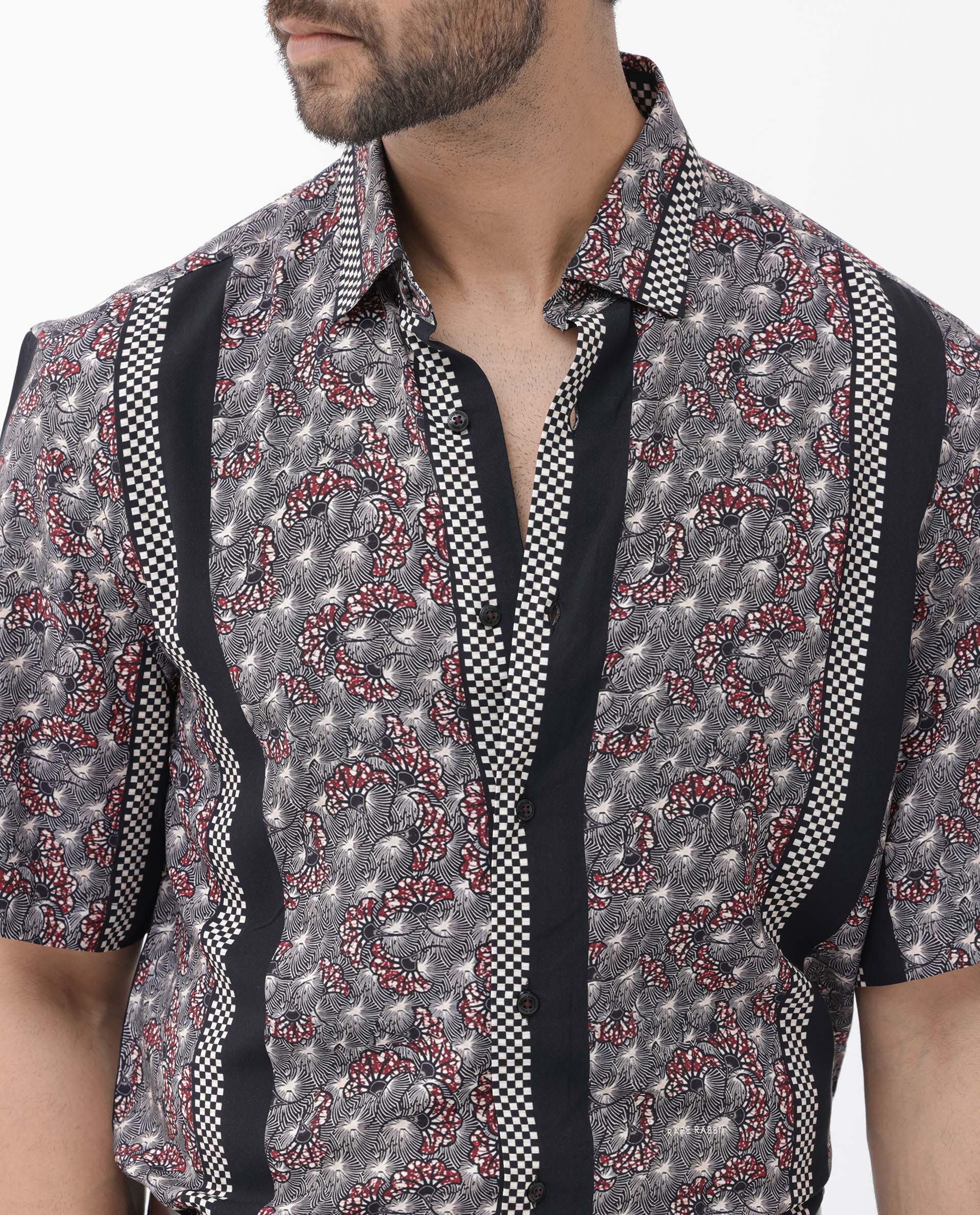 Rare Rabbit Mens Vestor Black Viscose Fabric Short Sleeve Boxy Fit Abstract Floral Print Shirt