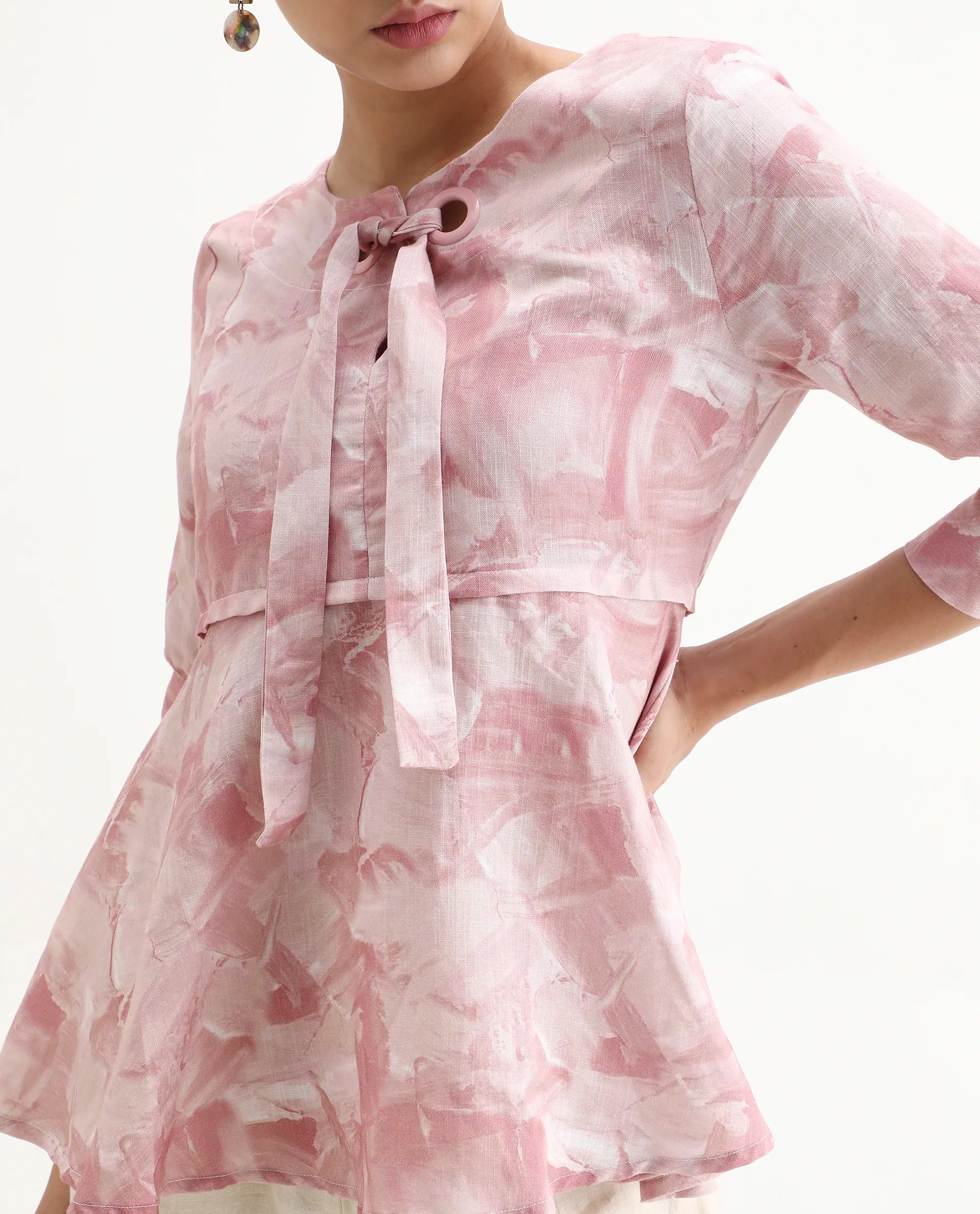 Rareism Women's Victor Pink Sweetheart Neck Printed Tailored Top