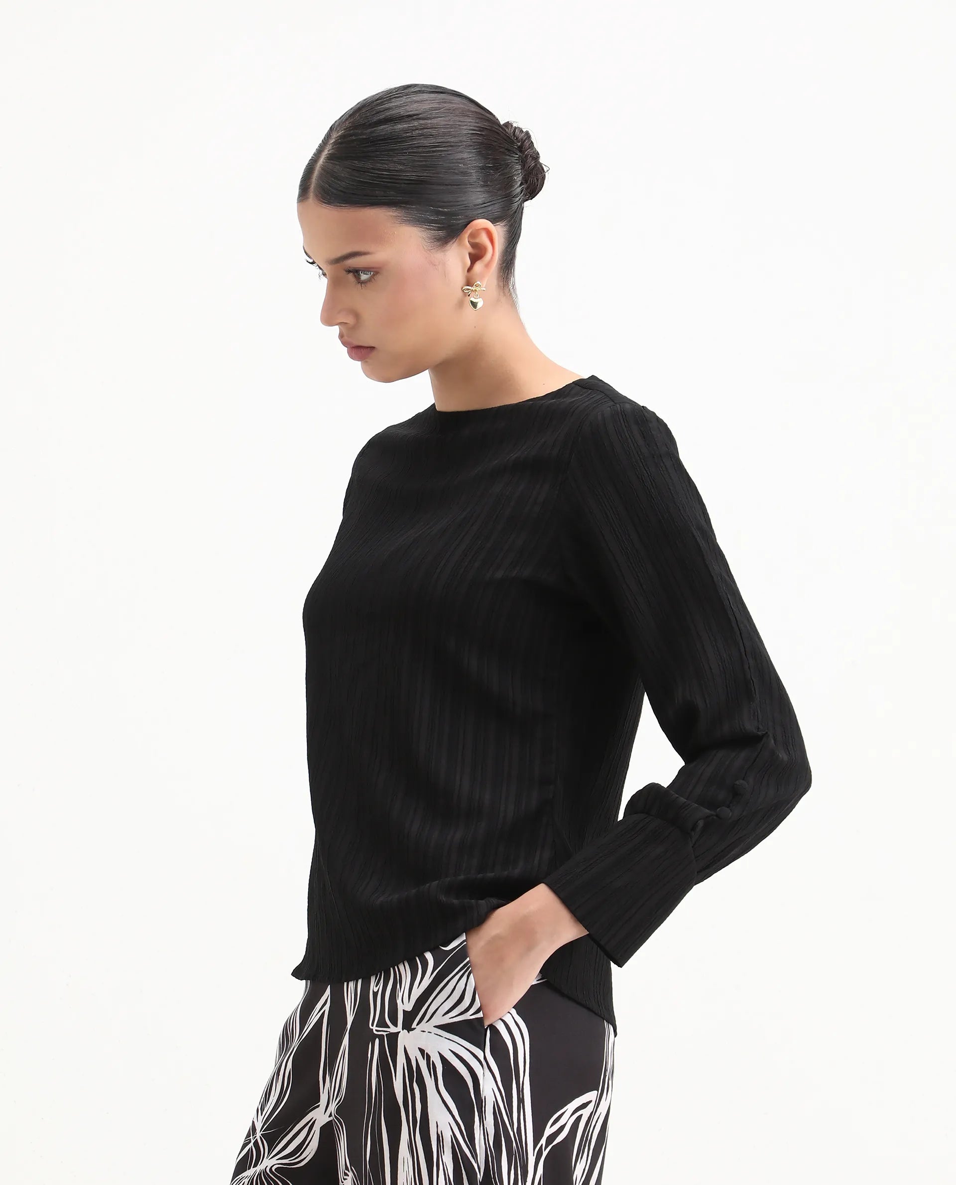 Rareism Women's Vinipo Black Polyester Blend Boat Neck Plain Cuffed Sleeve Regular Fit Top