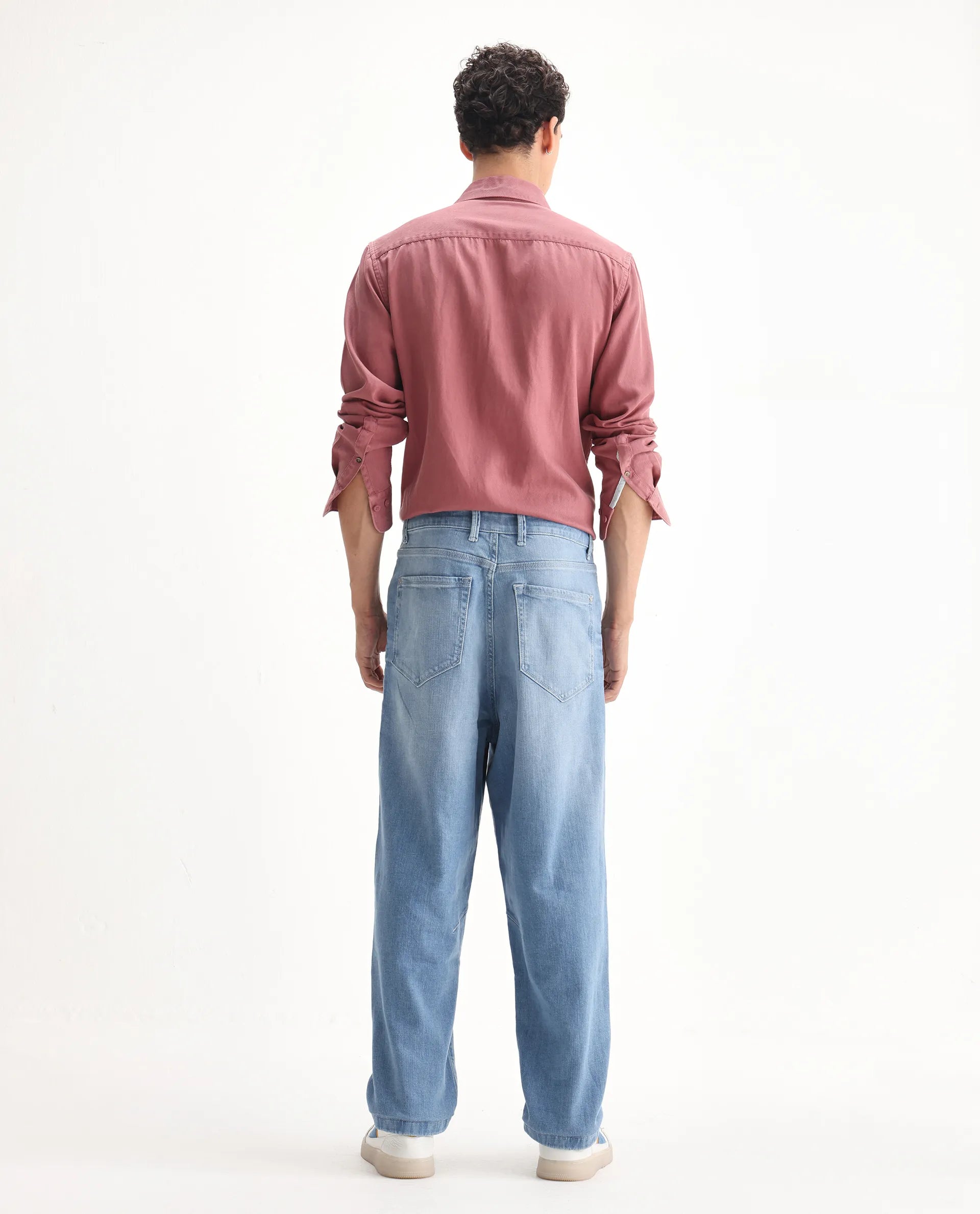 Rare Rabbit Men's Vort Light Blue Cotton Blend Plain Baggy Fit Jeans