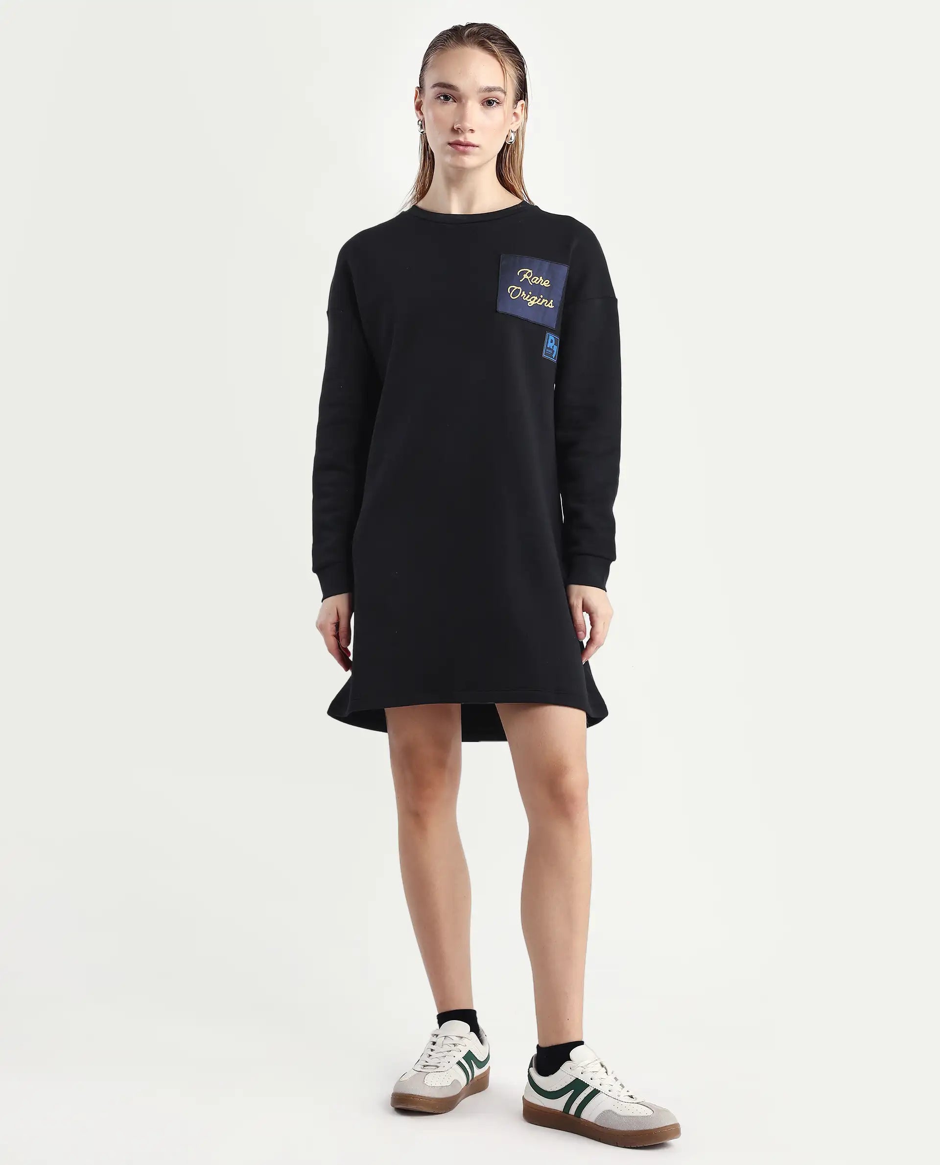 Rareism Women's Wekel Black Cotton Blend Crew Neck Plain Oversized Sweatshirt