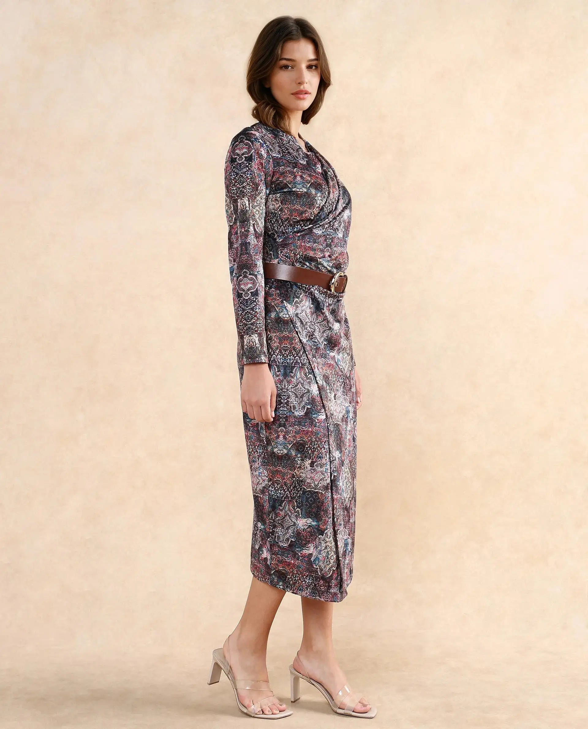 Rareism Women Wekly Dark Multi Full Sleeve V-Neck Zipper Closure Fitted Midi Abstract Print Dress