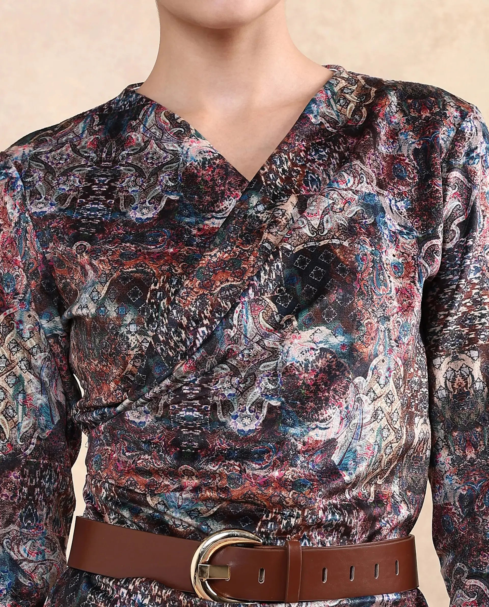 Rareism Women Wekly Dark Multi Full Sleeve V-Neck Zipper Closure Fitted Midi Abstract Print Dress