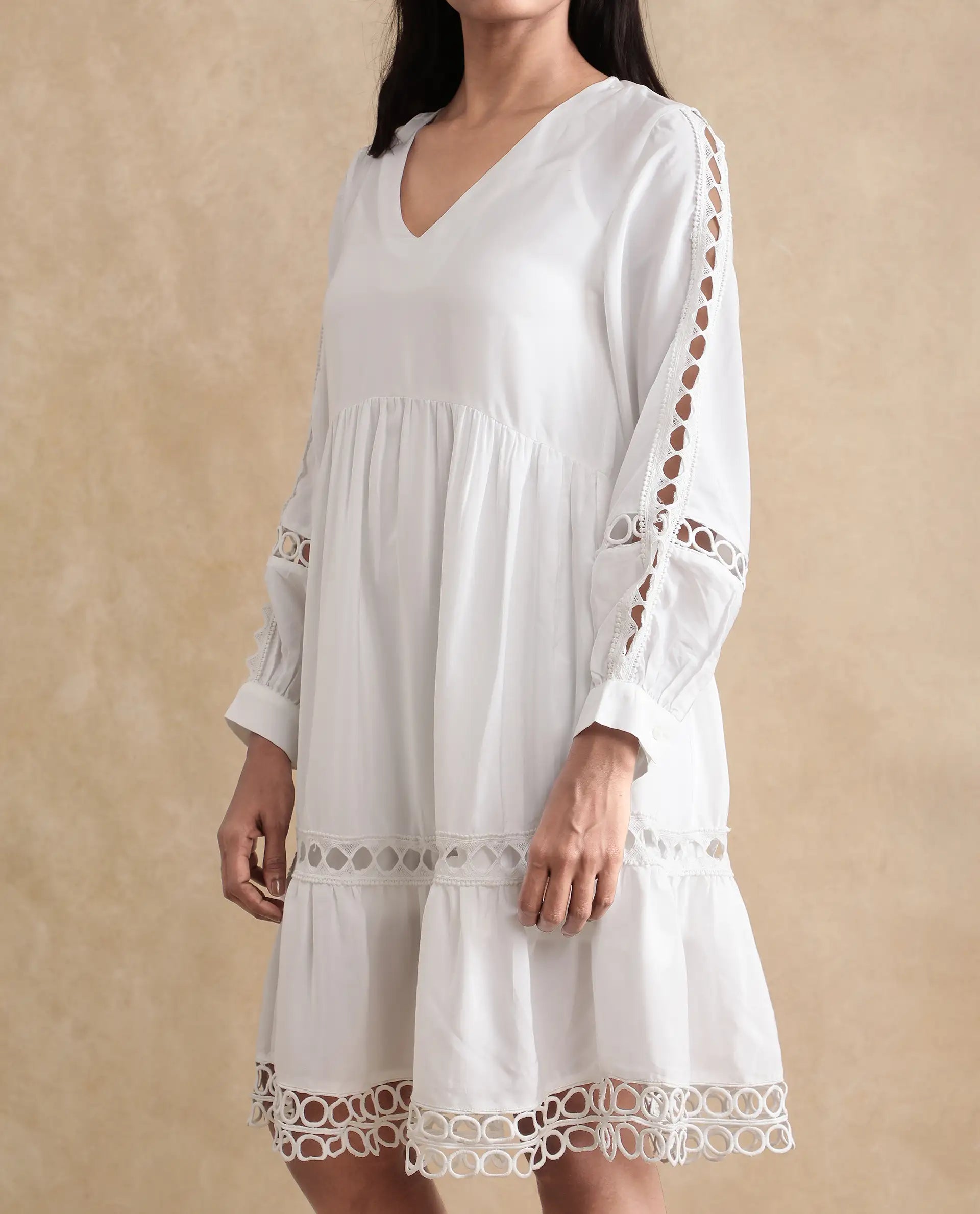 Rareism Women's Wimbledon White Polyester Mandarin Collar Plain Cuffed Sleeve Mini Relaxed Fit Dress