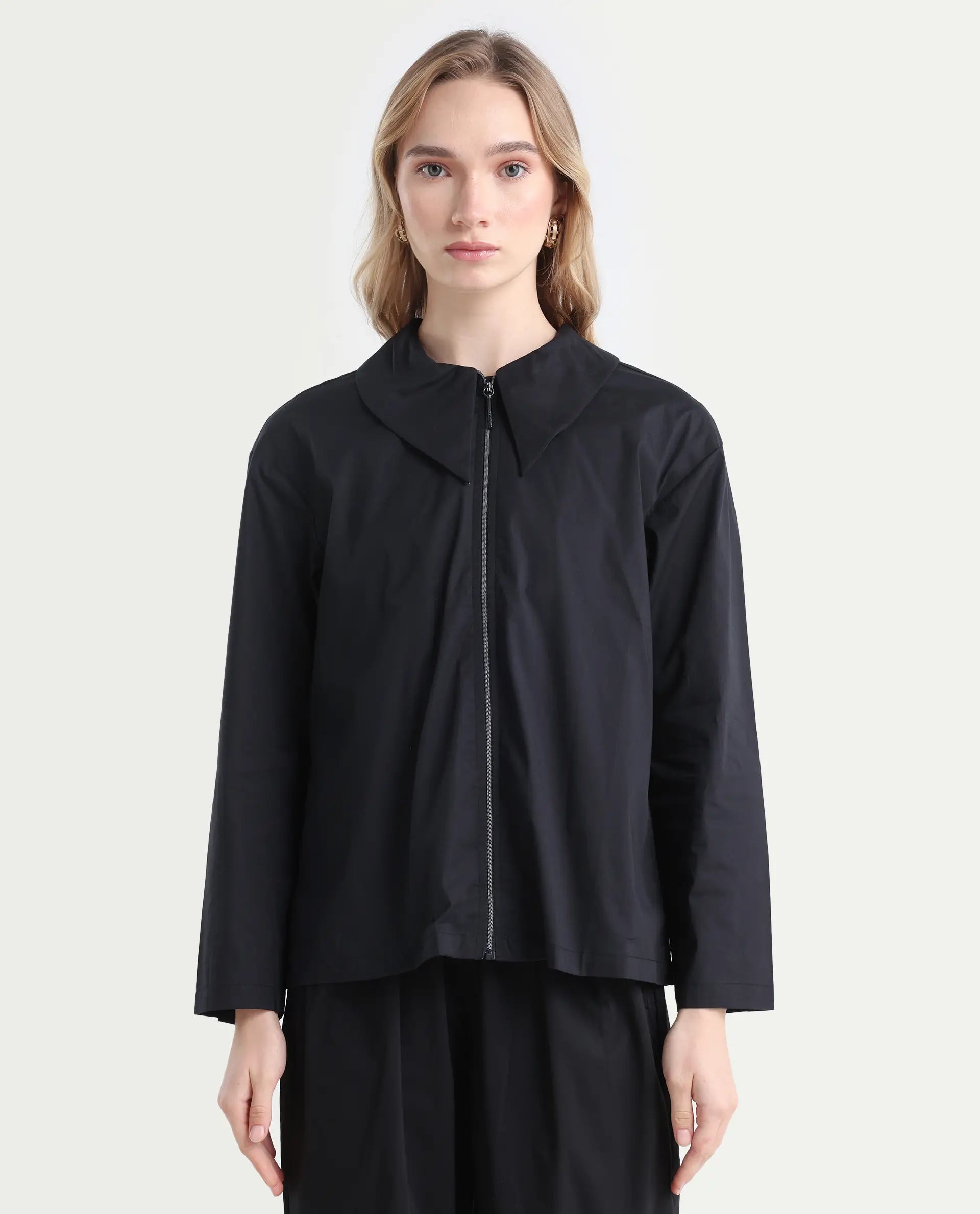 Rareism Women's Xan Black Cotton Spread Collar Plain Regular Fit Top