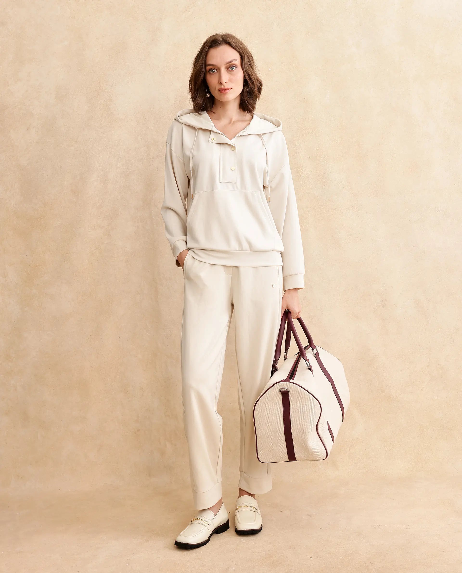 Rareism Women Yalova Primary Off White Full Sleeve Sweatshirt