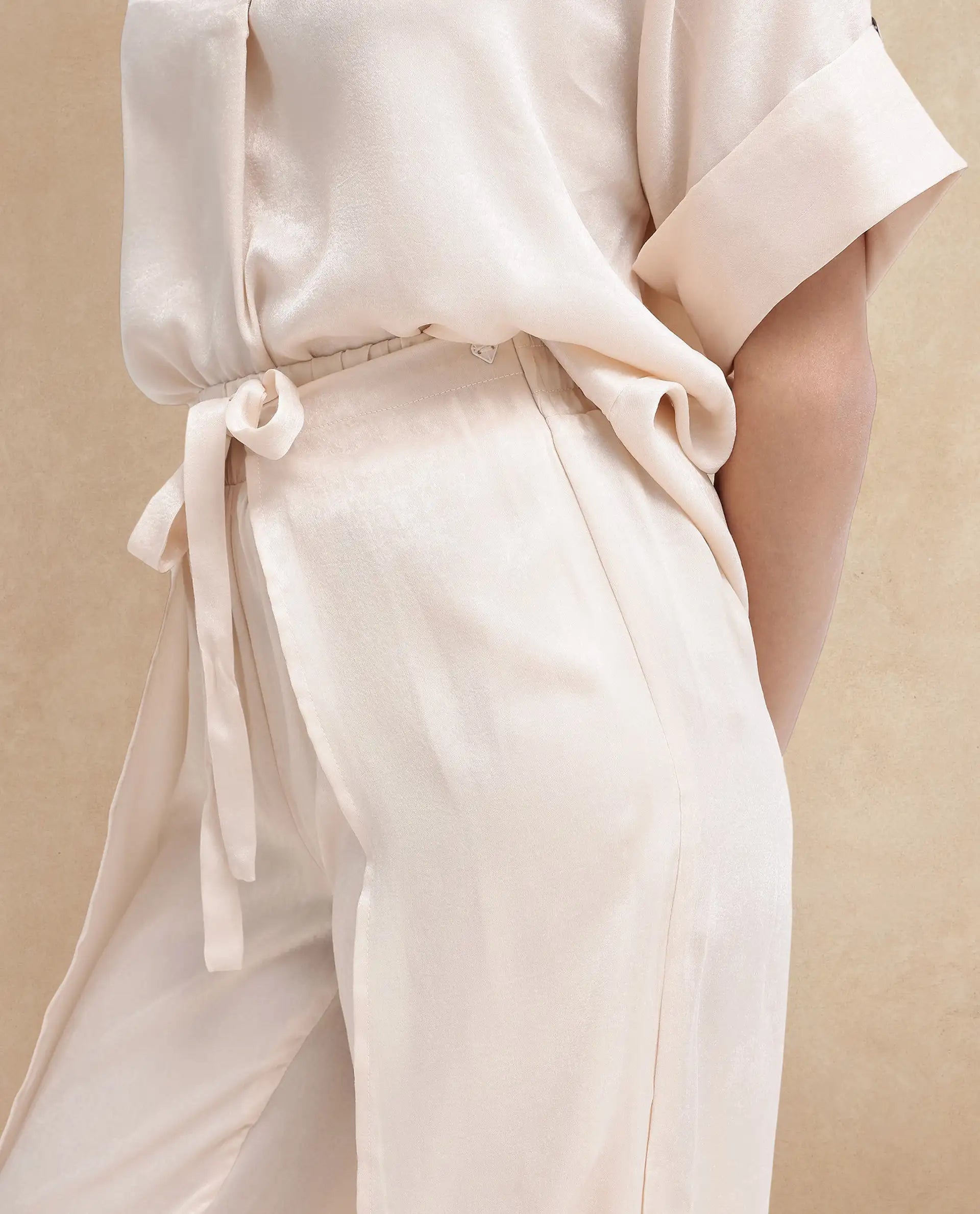 Rareism Women Yamato-B Light Beige Wide Fit Plain Ankle Length Trouser