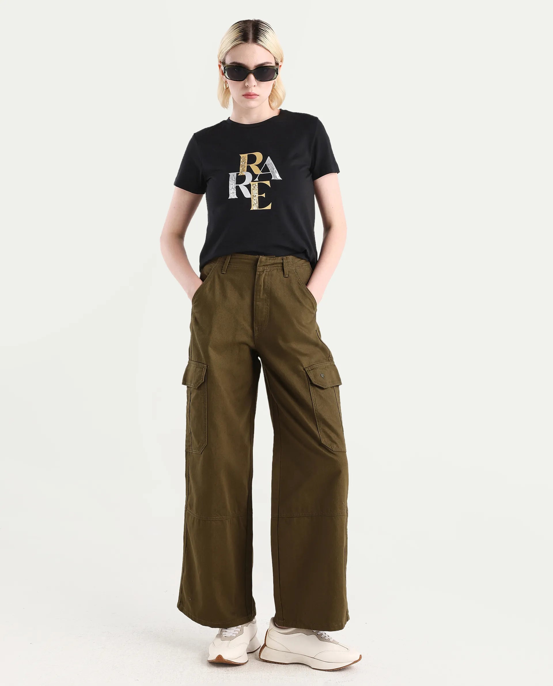 Rareism Women's Zebec Black Cotton Blend Crew Neck Graphic Print Regular Fit T-Shirt