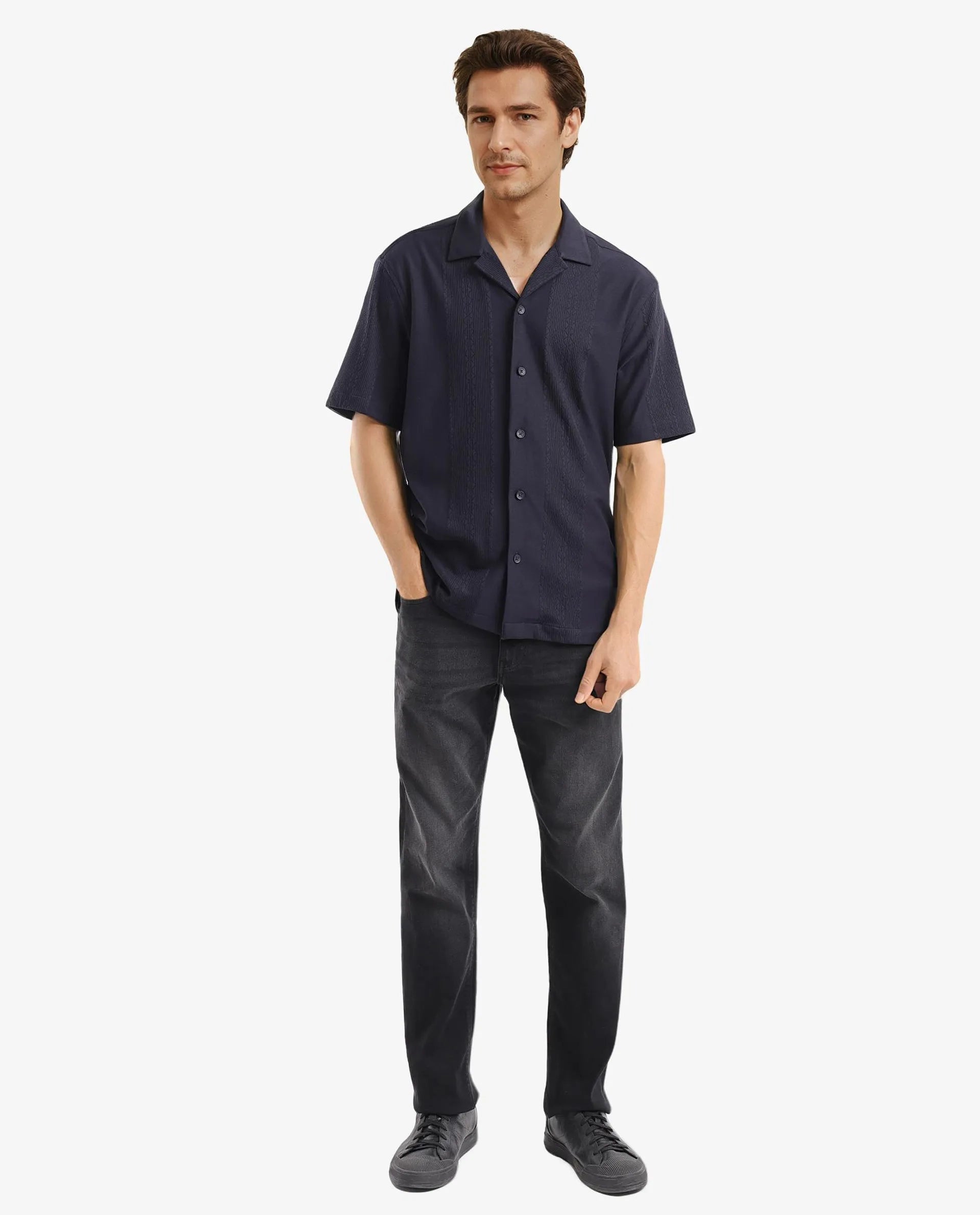 Rare Rabbit Men Zino Navy Short Sleeve Cuban Collared Button Closure Boxy Fit Seersucker Shirt