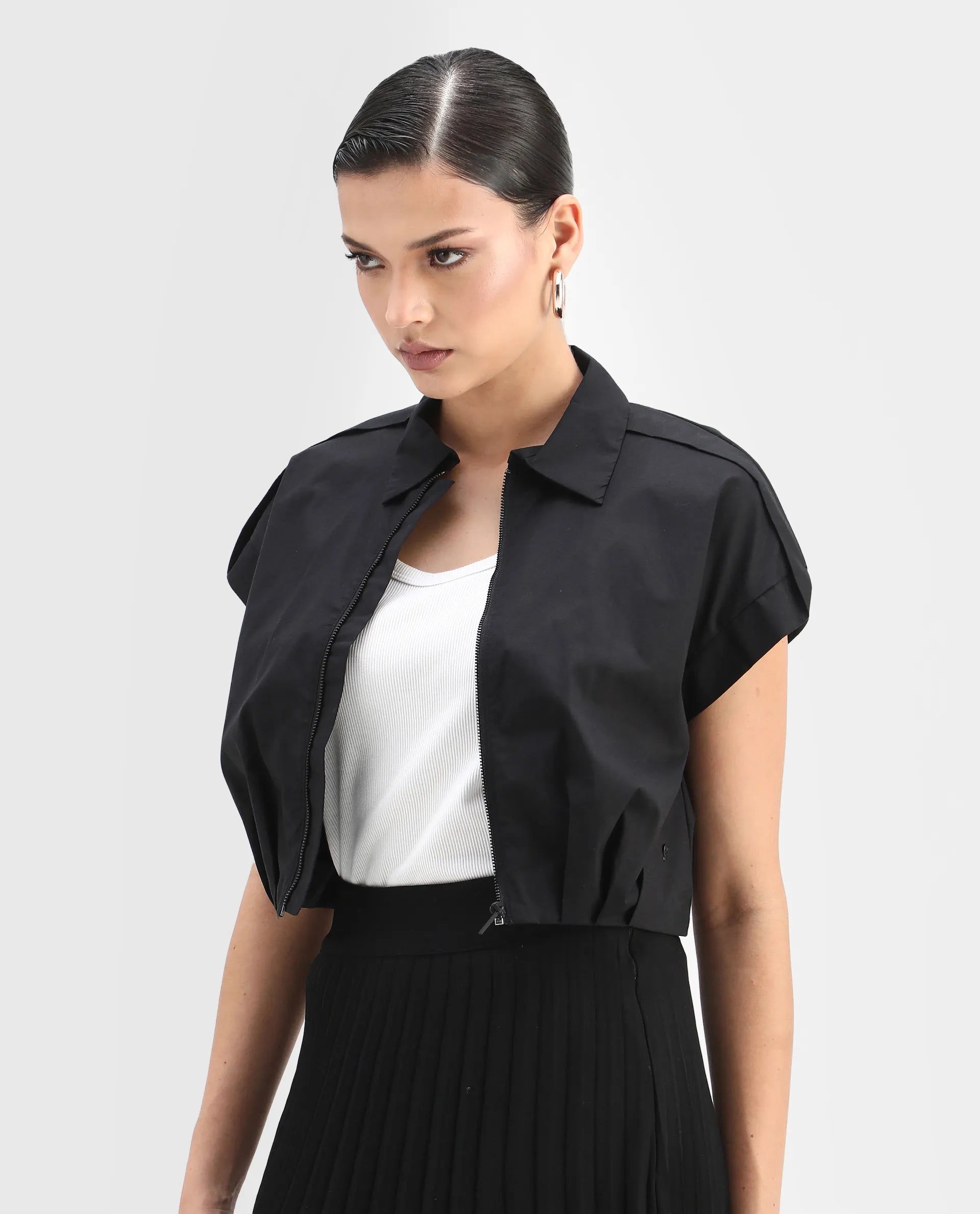 Rareism Women's Zuckery Black Cotton Blend Drop Collar Plain Extended Sleeves Crop Regular Fit Top