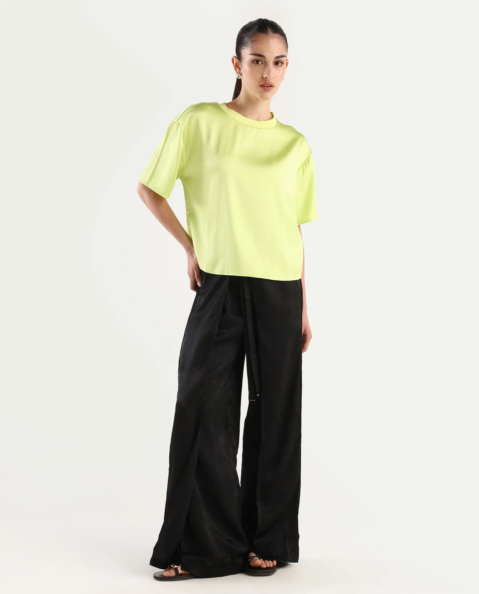 Rareism Women's Akiya Green Polyester Ribbed Collar Plain Boxy Fit Top