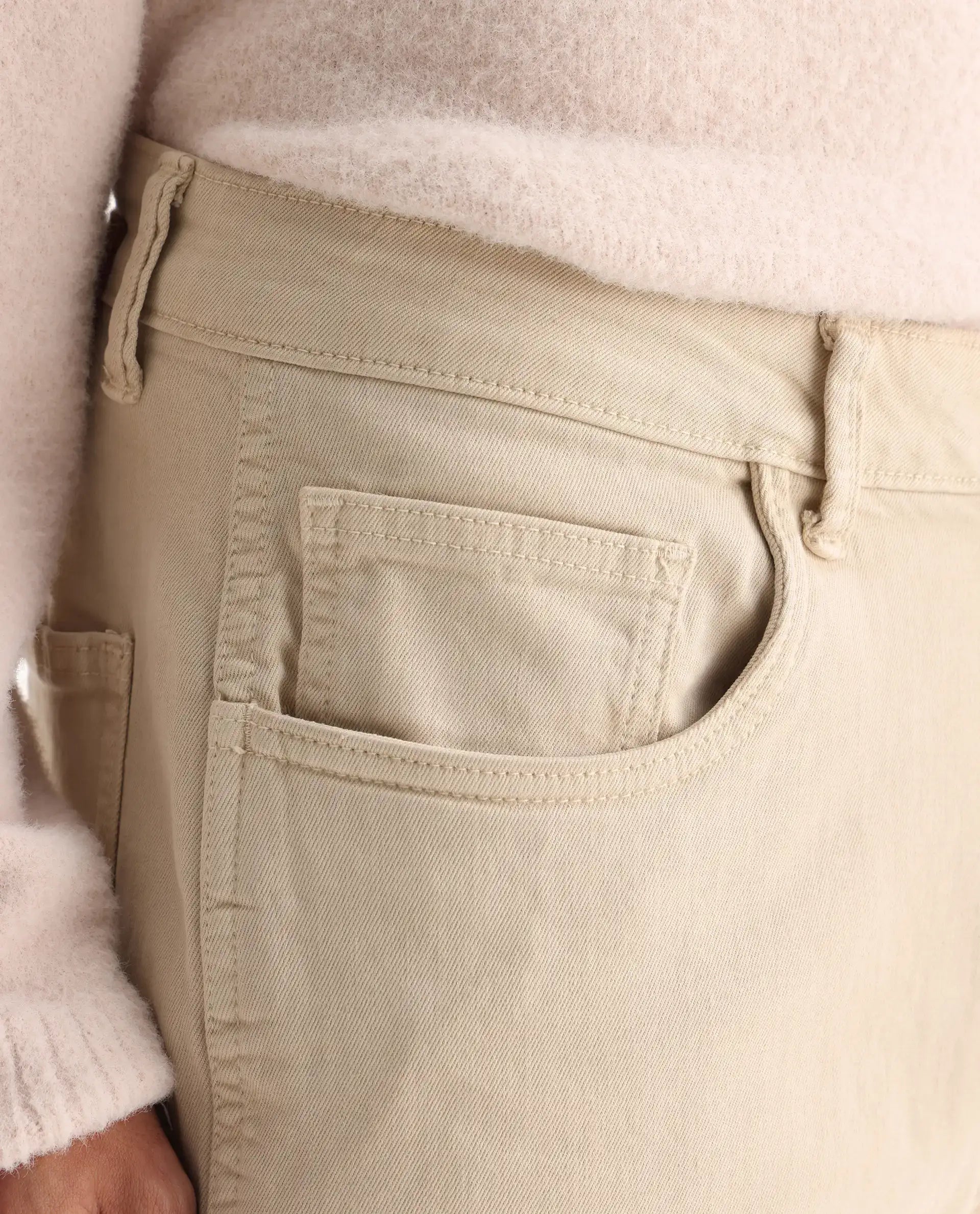 Rare Rabbit Men's Arni Off White Cotton Plain Relaxed Fit Jeans