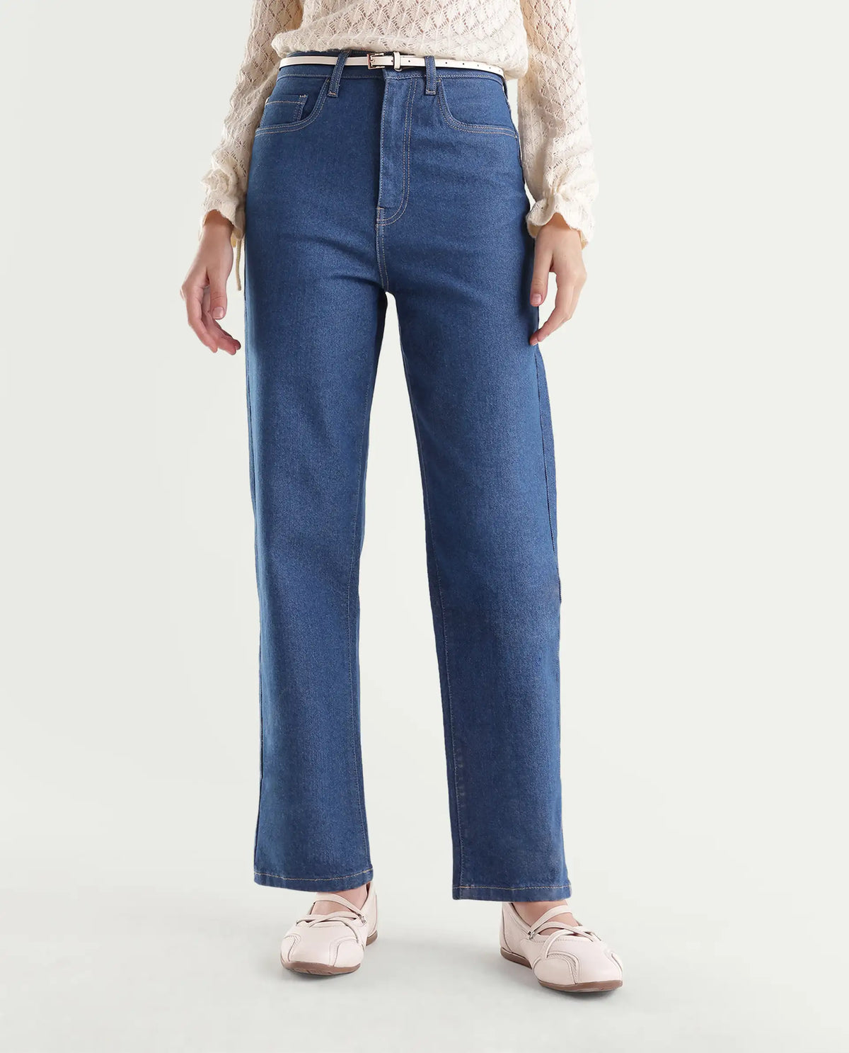 Rareism Women's Barol-2 Blue Cotton Blend Shank And Zipper Ankle Barrel Plain Jeans