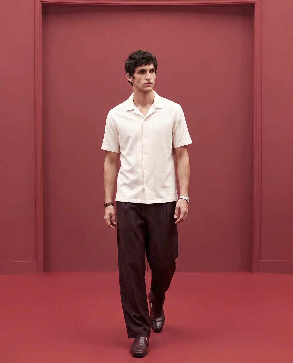 Rare Rabbit Men's Brelint Maroon Cotton Blend Plain Relaxed Fit Trouser
