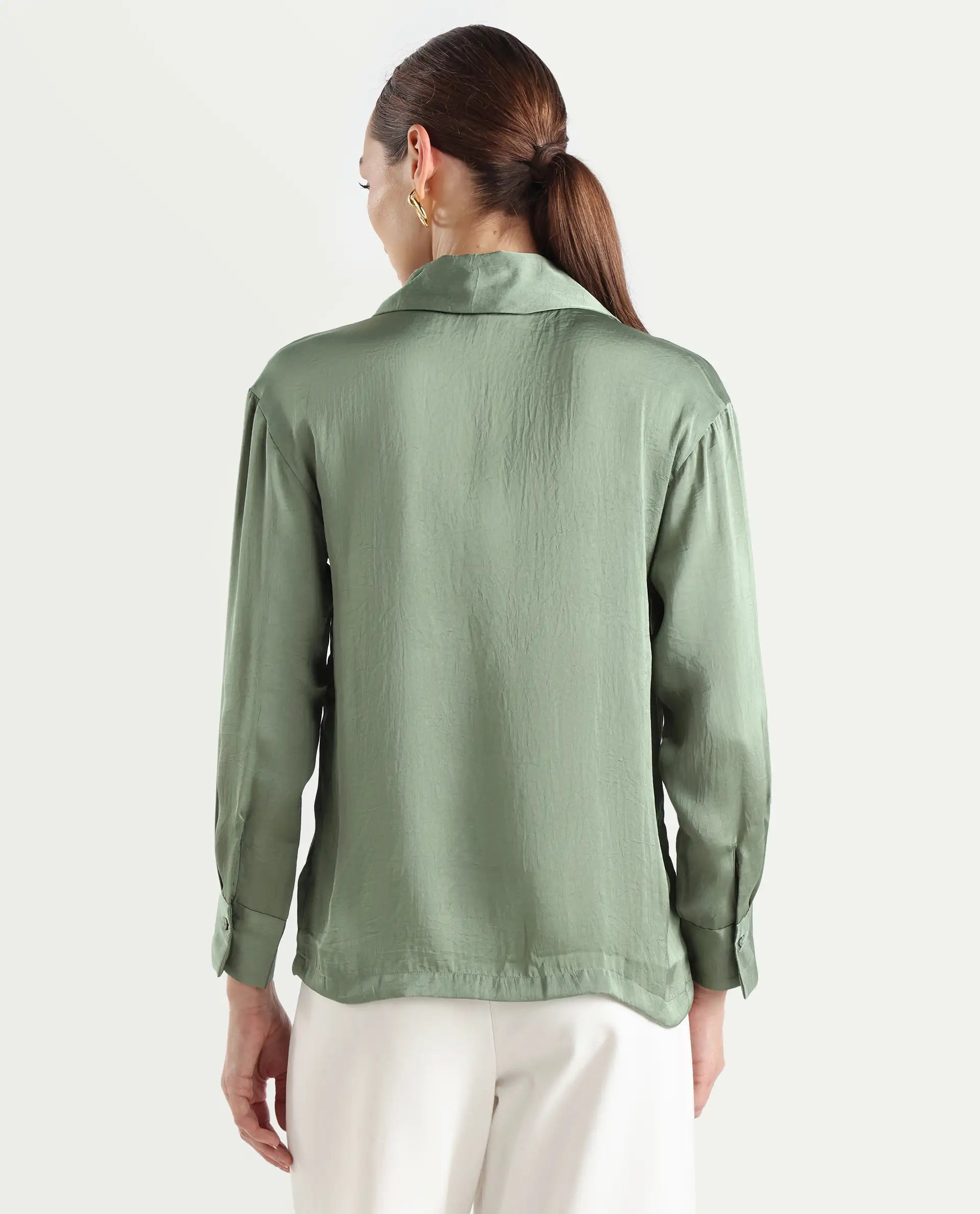 Rareism Women's Chant Light Green Lapel Neck Plain Cuffed Sleeve Regular Fit Top