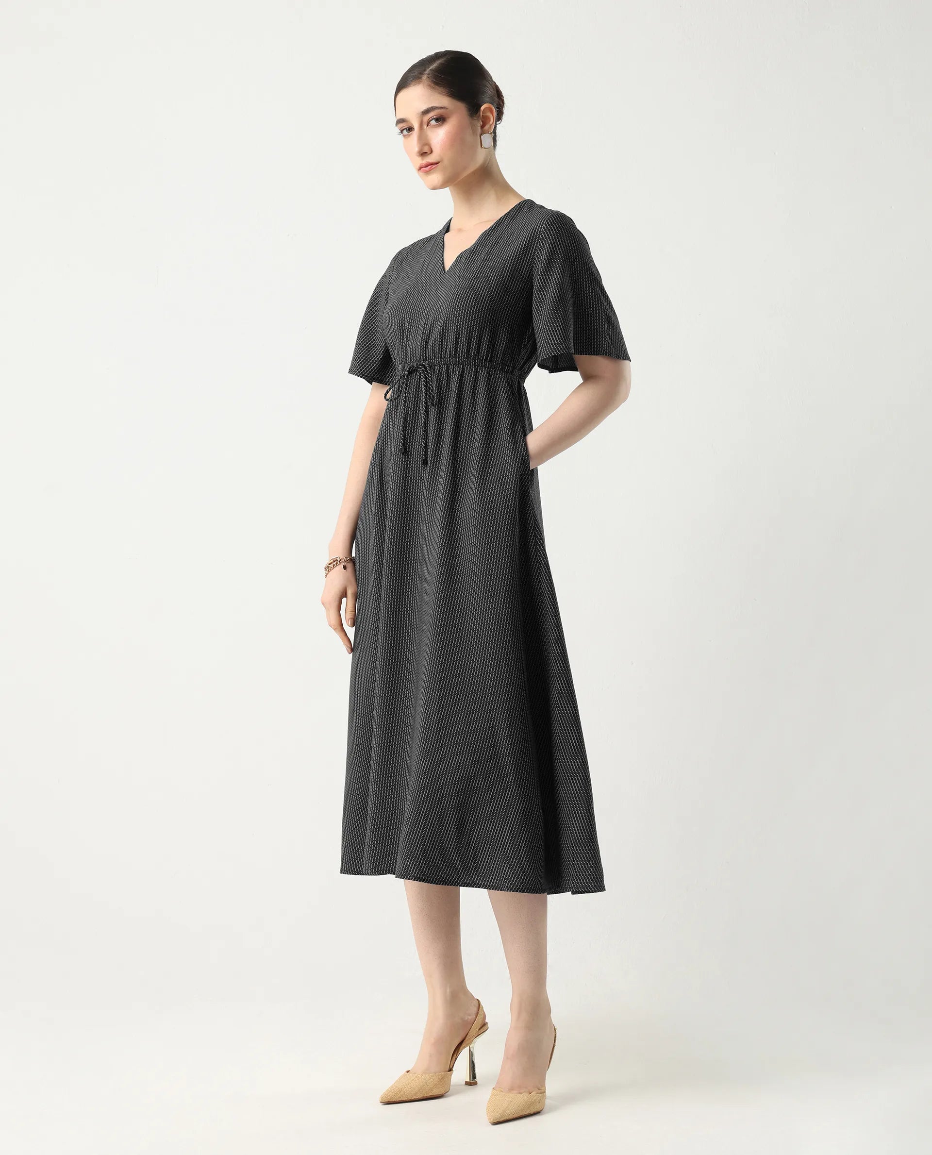 Rareism Women's Eloys Black Viscose V-Neck Flared Printed Midi Dress