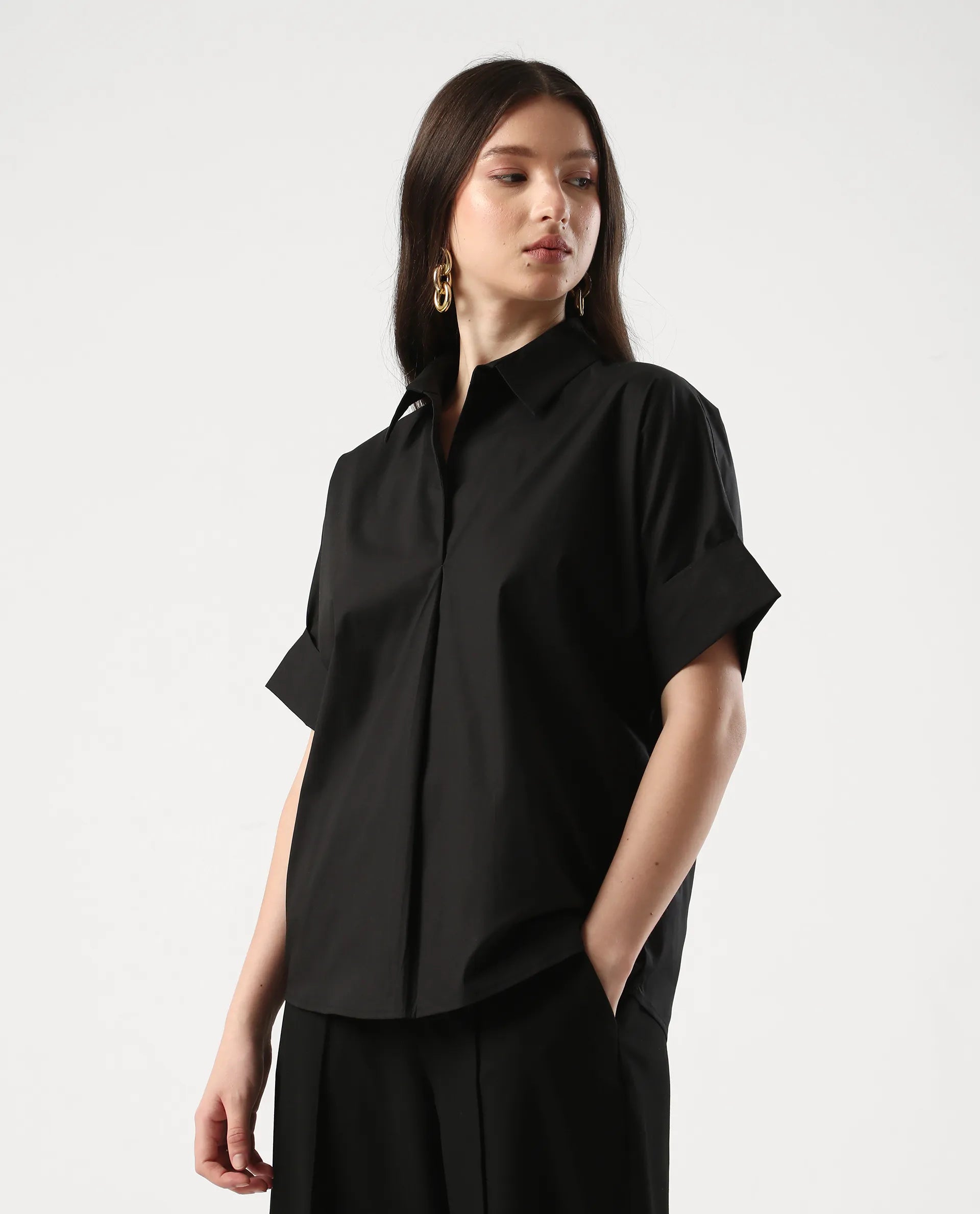 Rareism Women's Episo Black Cotton Blend Plain Extended Sleeves Boxy Fit Top