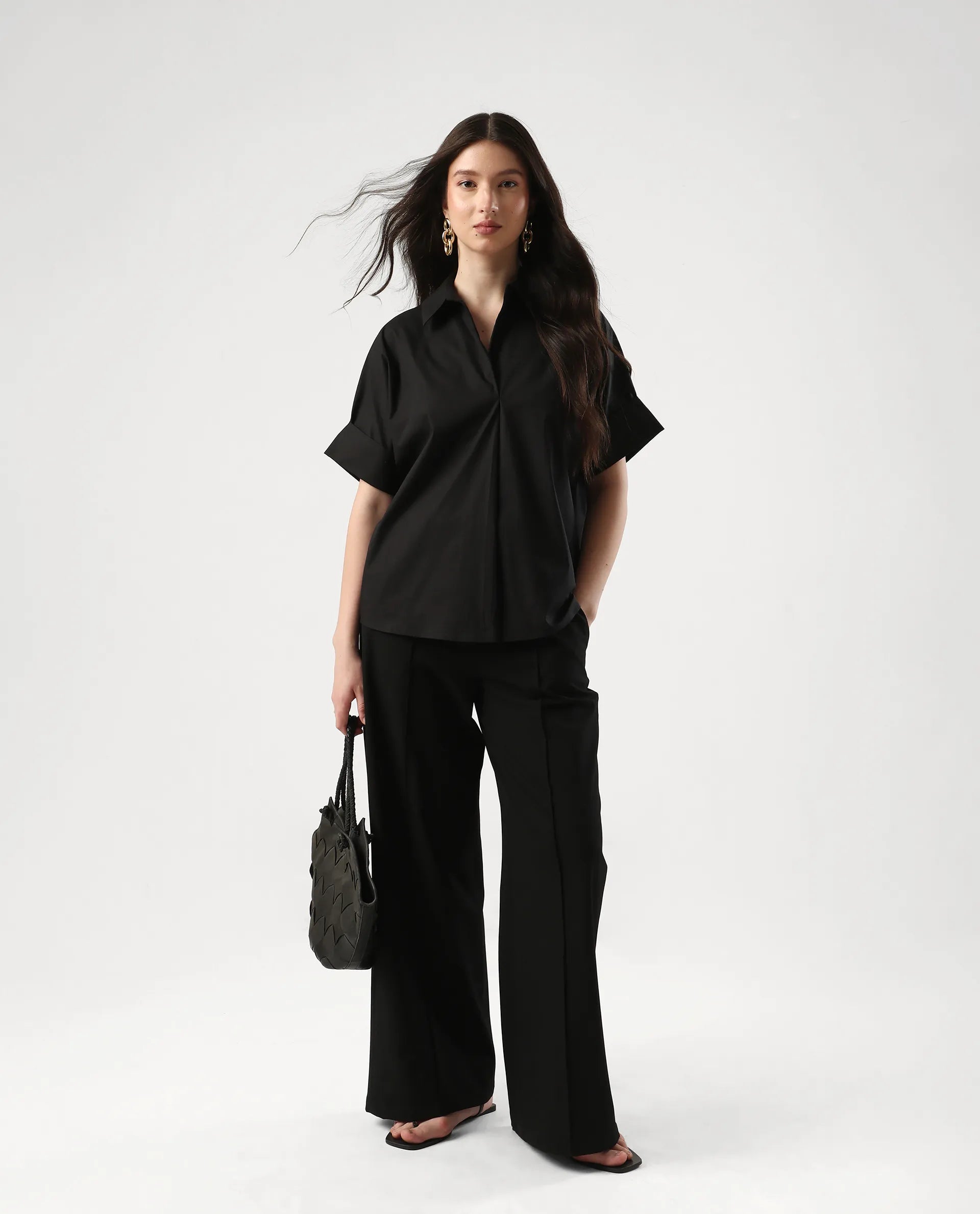 Rareism Women's Episo Black Cotton Blend Plain Extended Sleeves Boxy Fit Top