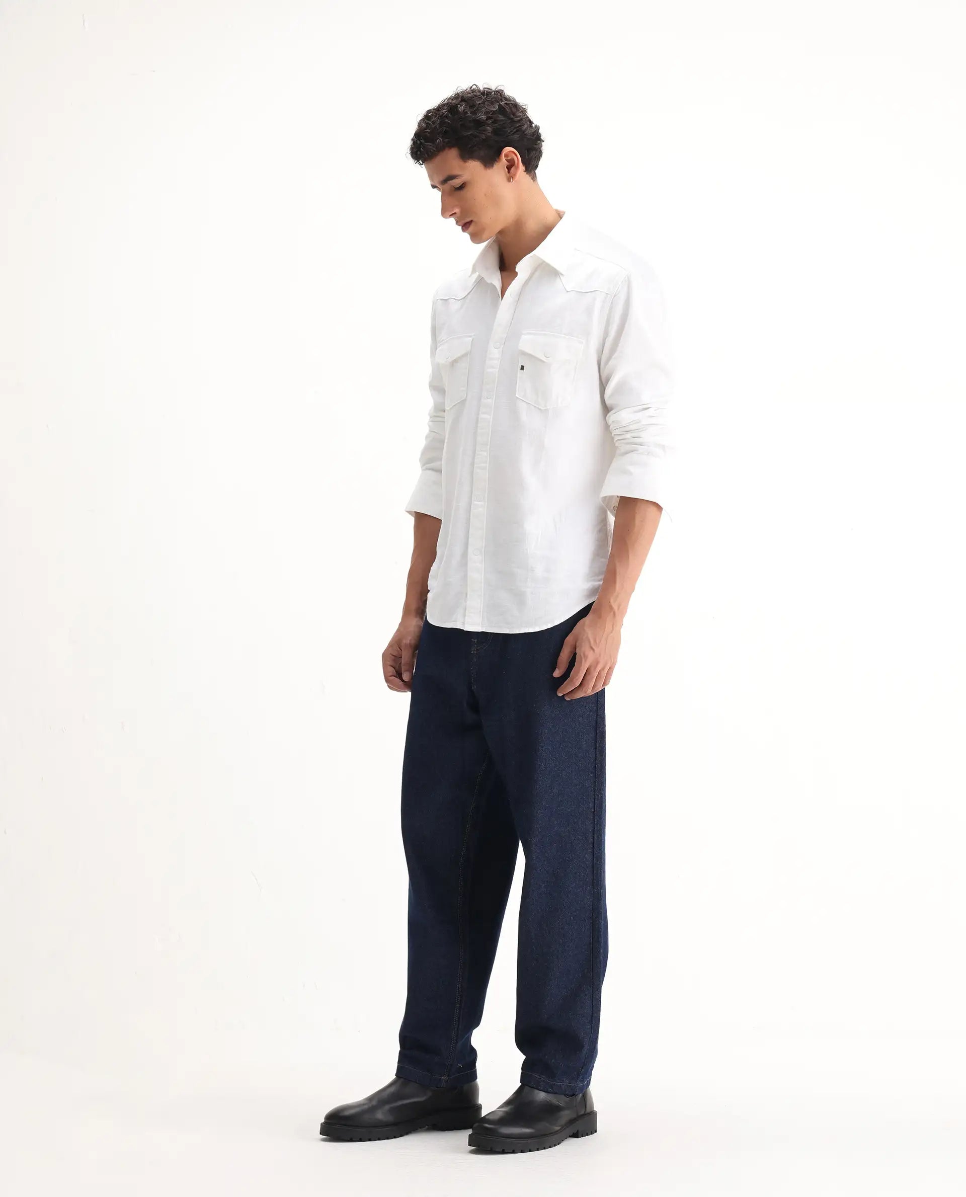 Rare Rabbit Men's Evet-2 Dark Blue Cotton Plain Baggy Fit Jeans