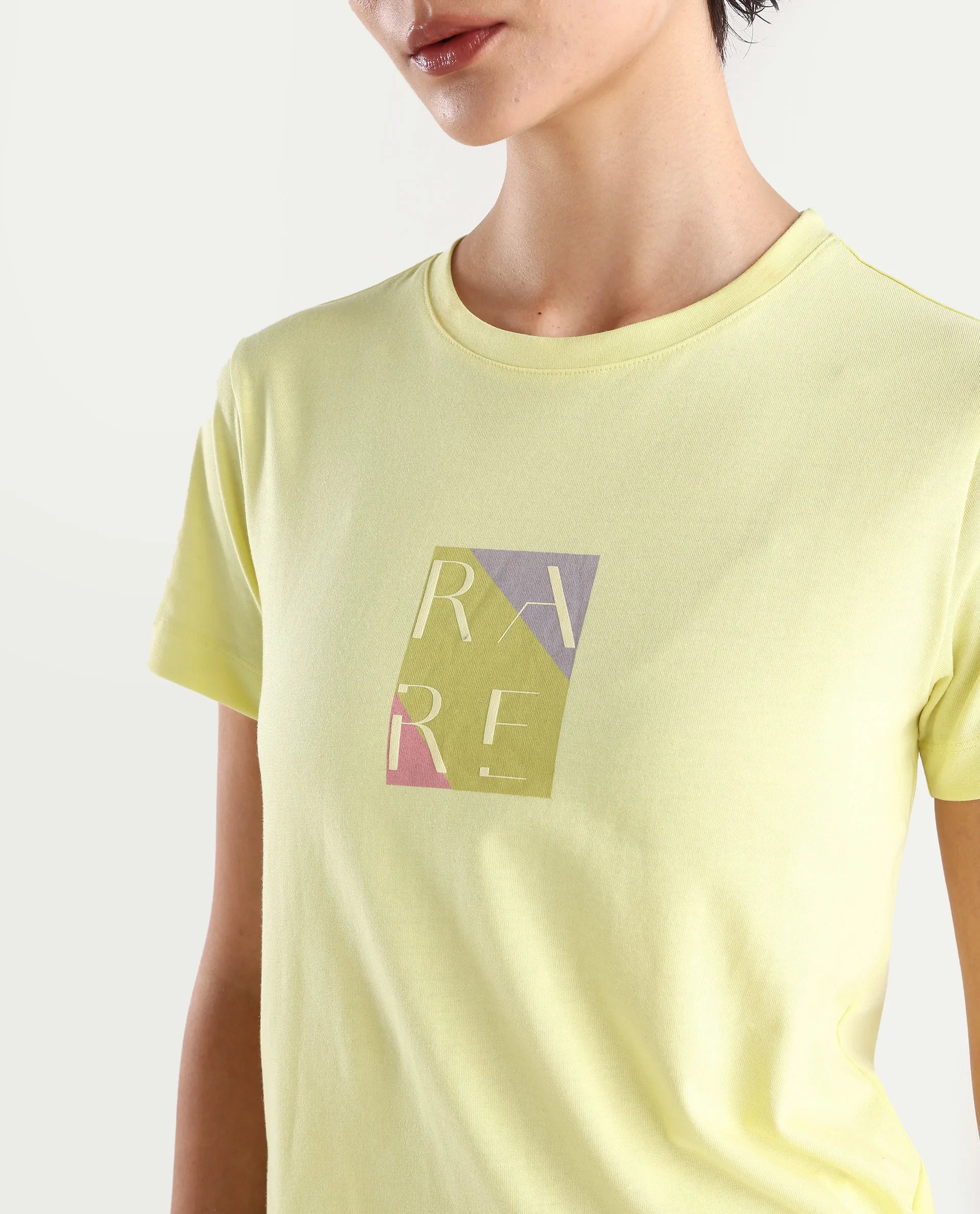 Rareism Women's Hanna Yellow Cotton Blend Crew Neck Graphic Print Regular Fit T-Shirt