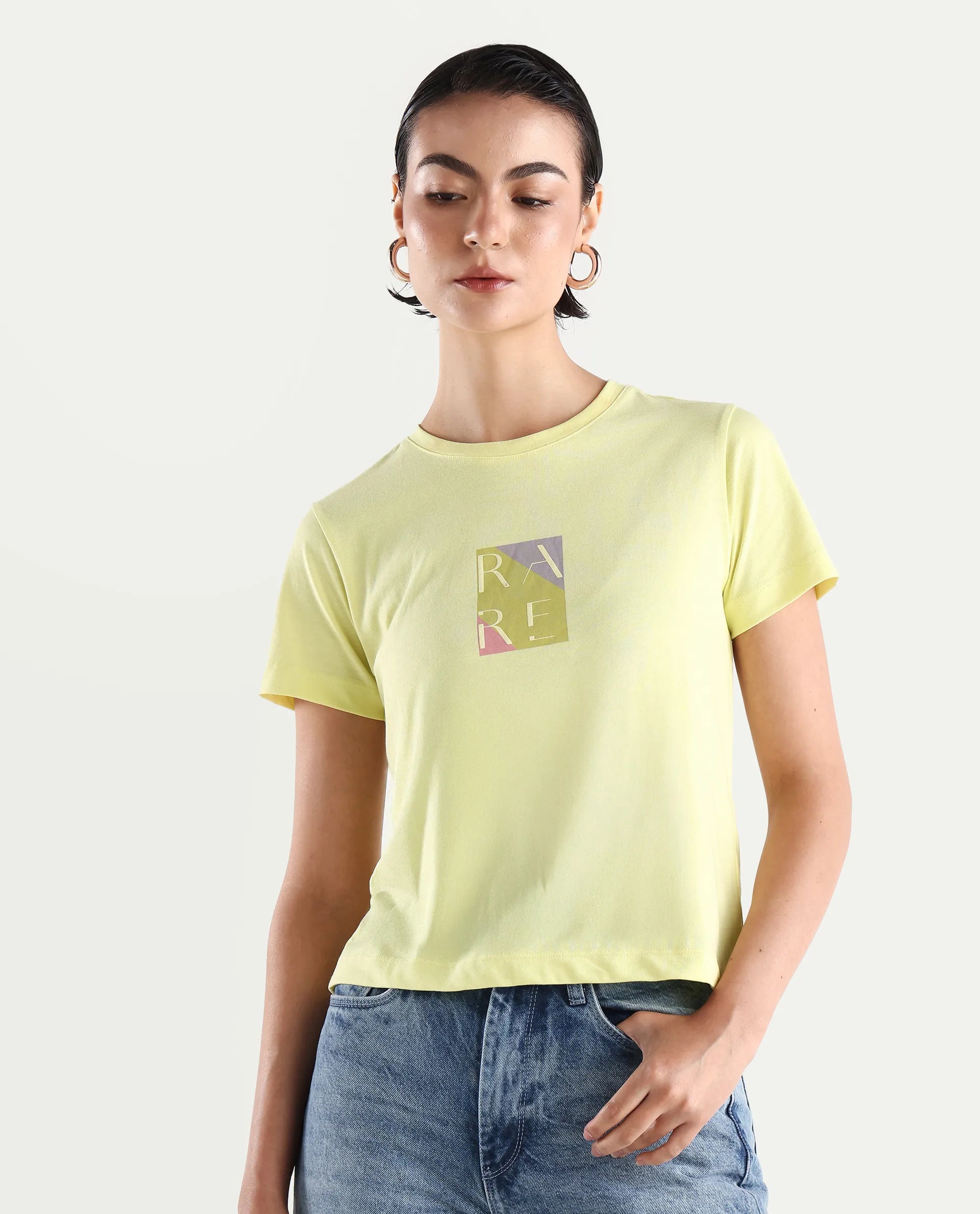Rareism Women's Hanna Yellow Cotton Blend Crew Neck Graphic Print Regular Fit T-Shirt