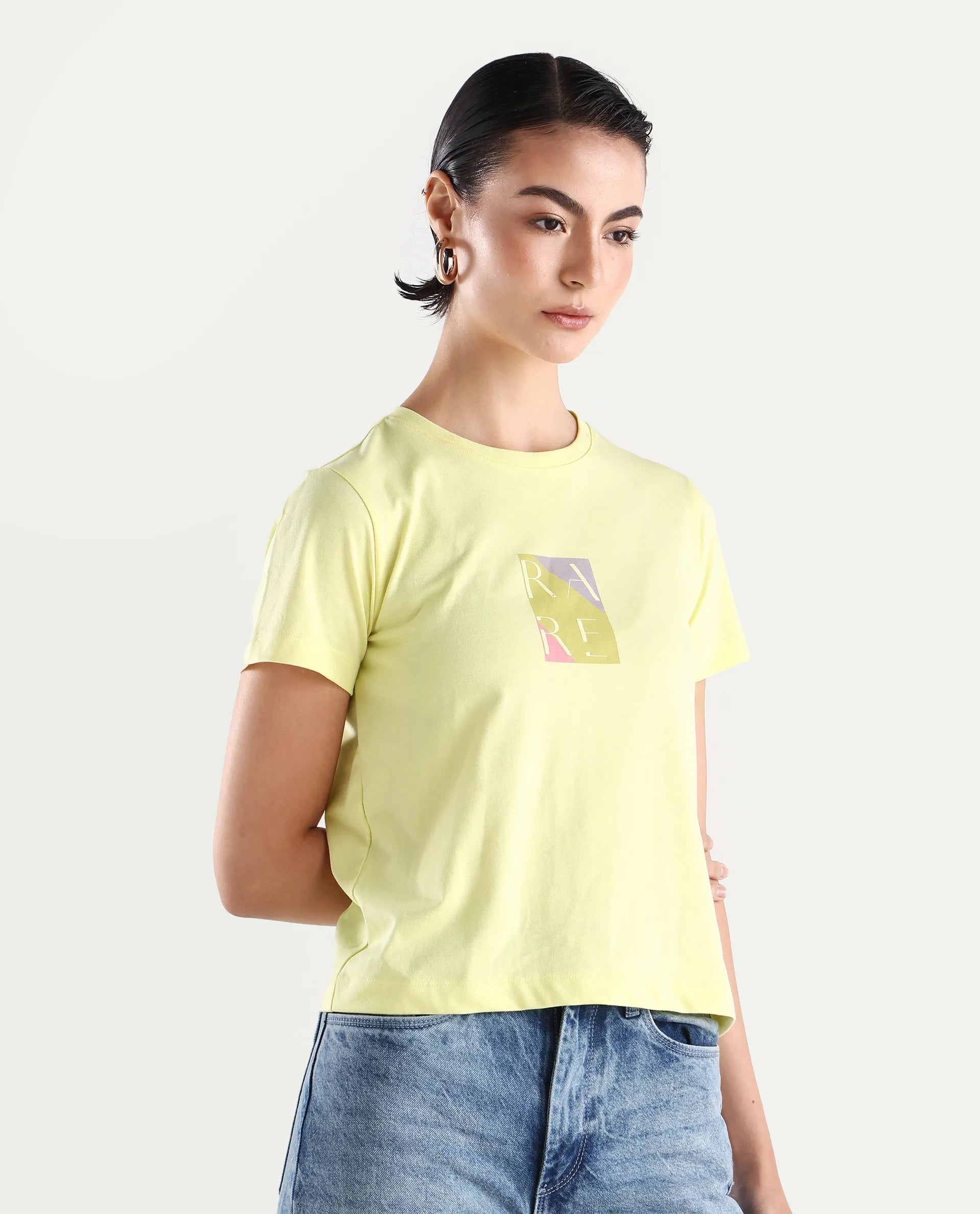 Rareism Women's Hanna Yellow Cotton Blend Crew Neck Graphic Print Regular Fit T-Shirt